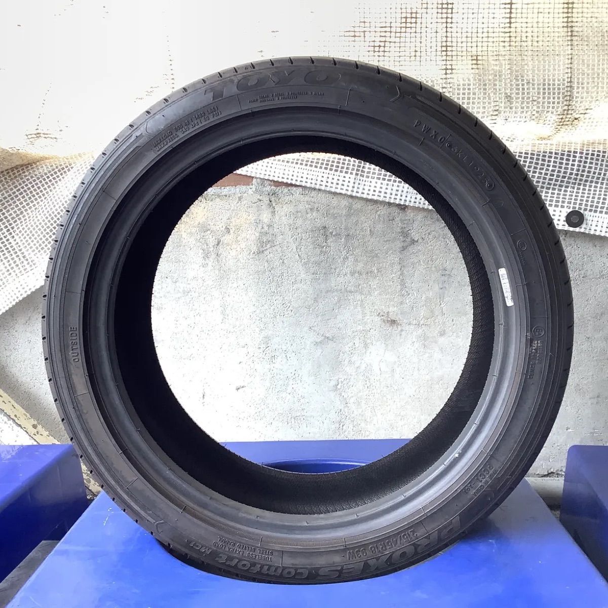 送料込み] 215/45R18 93W 2025年製 TOYO PROXES Comfort MC1 トーヨー