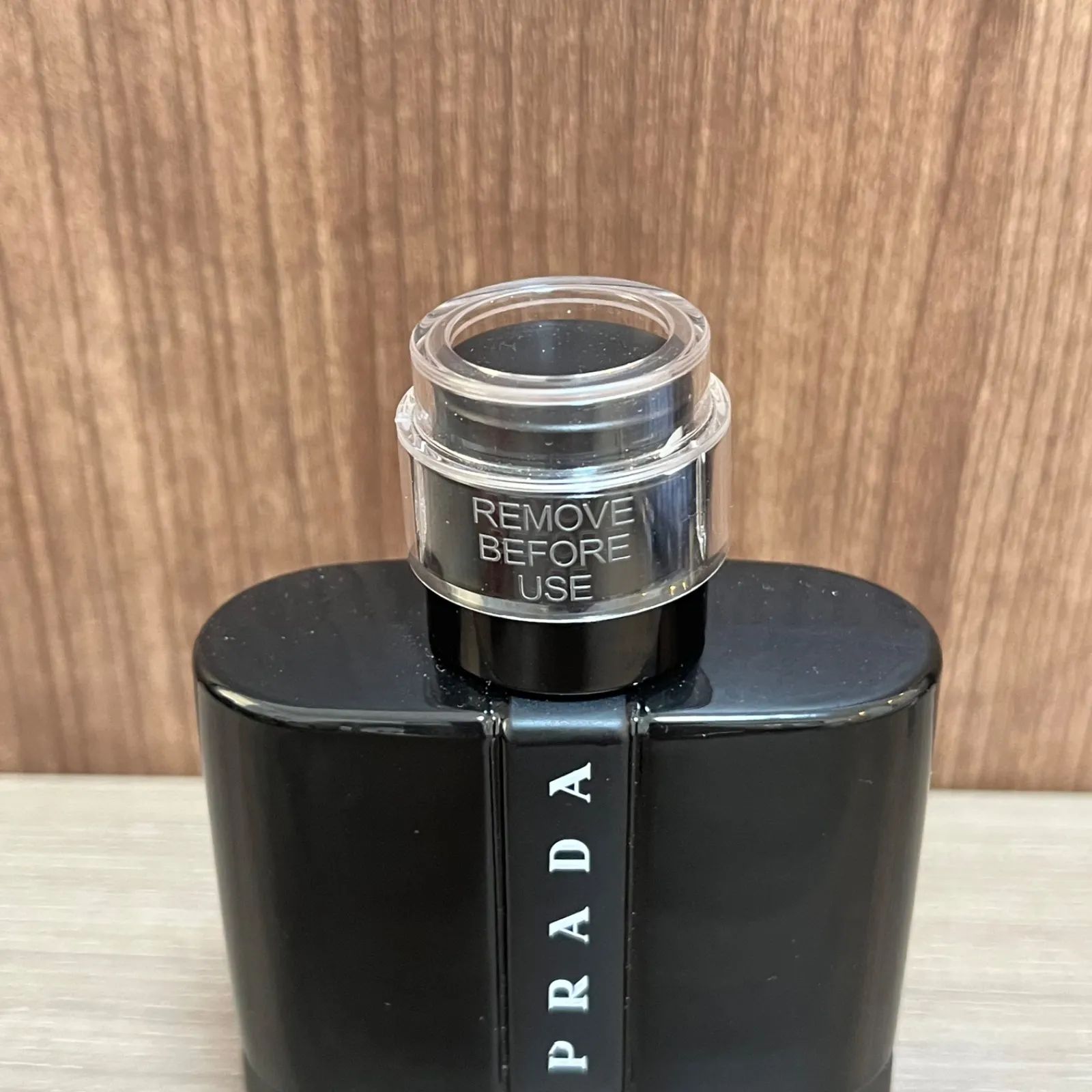 プラダ⭐︎ノベルティ⭐︎香水⭐︎黒プレート⭐︎新品未使用品⭐︎非売品⭐︎お箱 i7235） PRADA プラダ 香水 ルナロッサ ブラック オーデパルファム