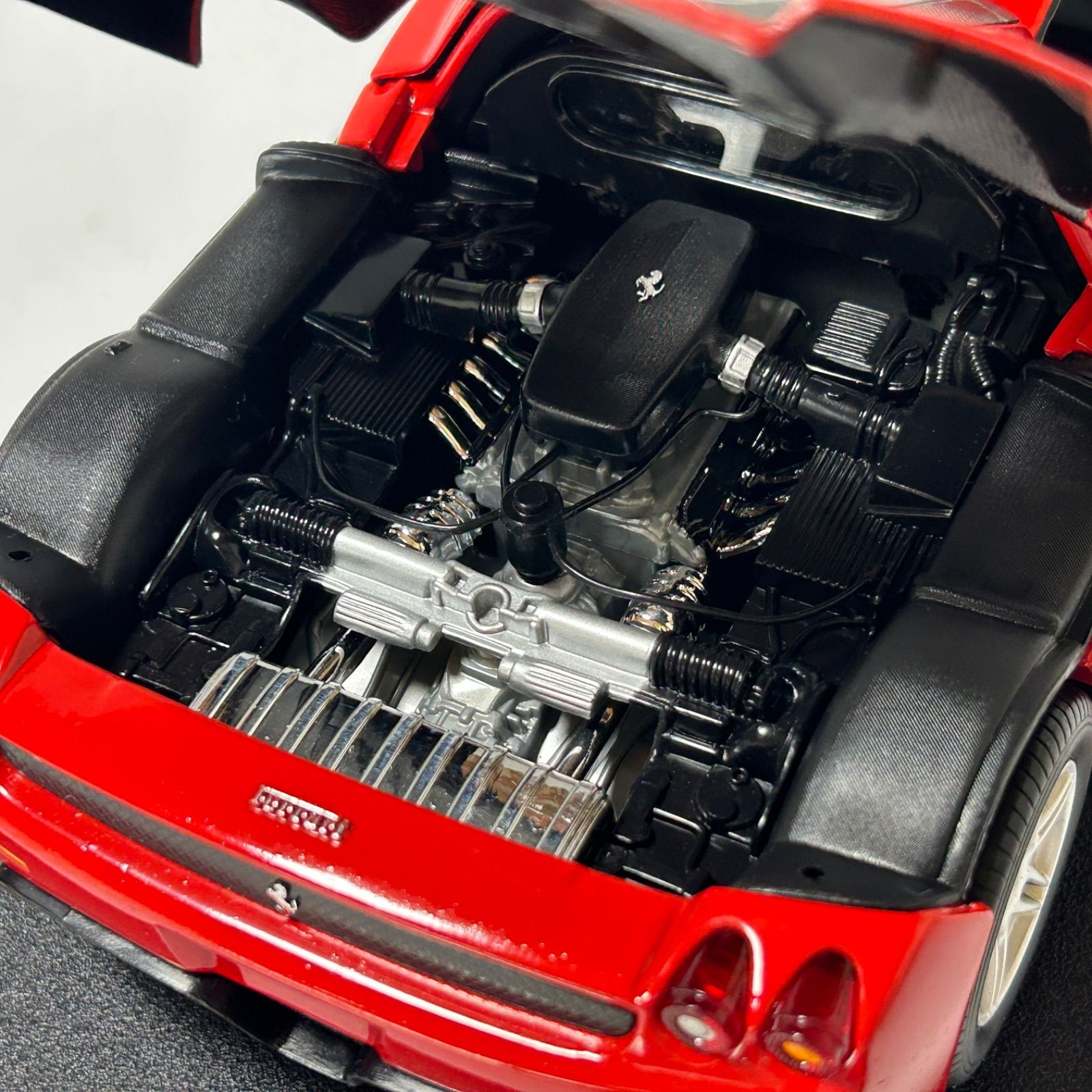 100% Hot Wheels Ferrari Enzo 1/18 56293 フェラーリ エンツォ 赤 箱