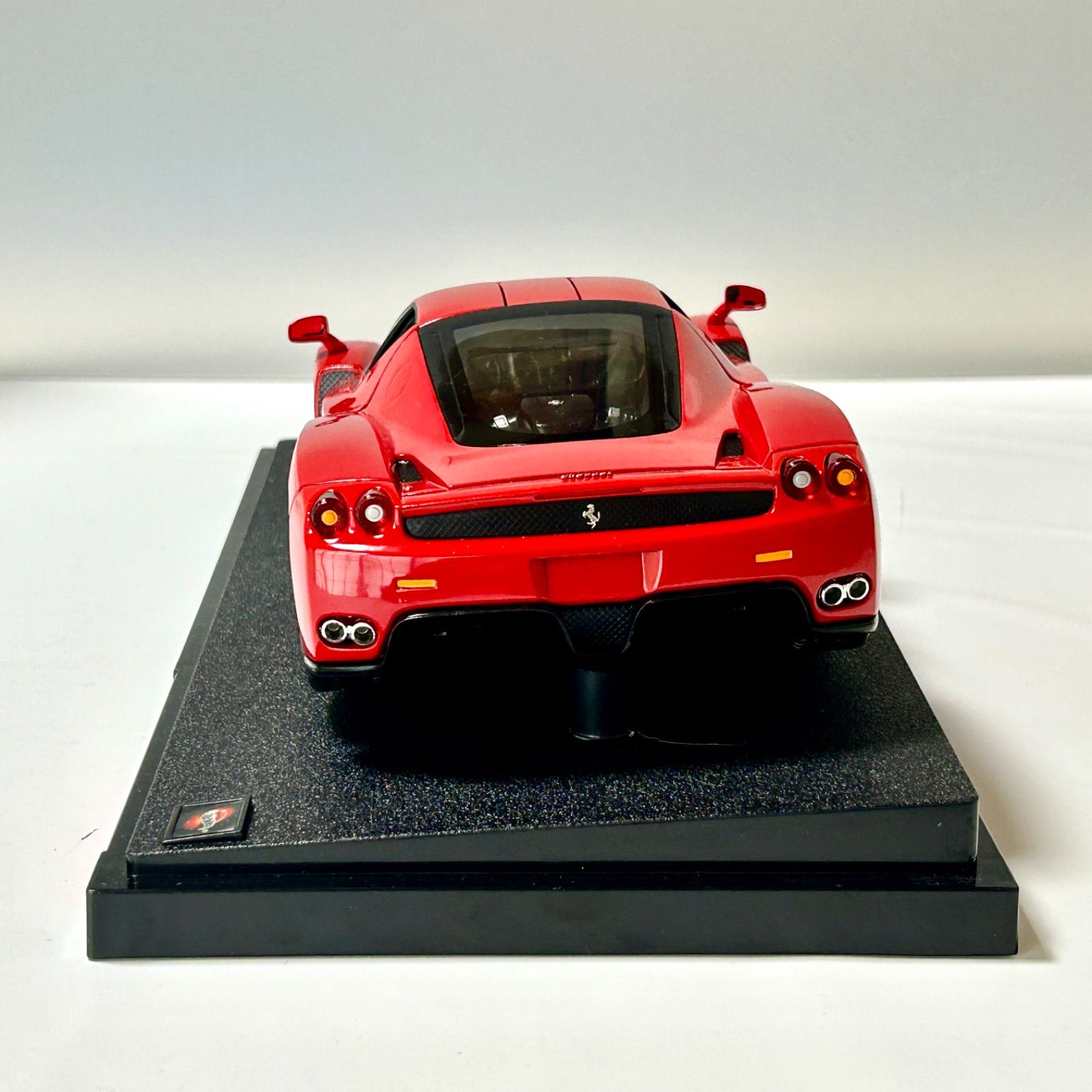100% Hot Wheels Ferrari Enzo 1/18 56293 フェラーリ エンツォ 赤 箱