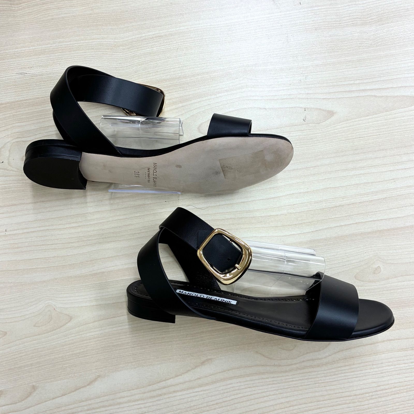 マノロブラニク MANOLO BLAHNIK】新品未使用品！ベルテッドフラット