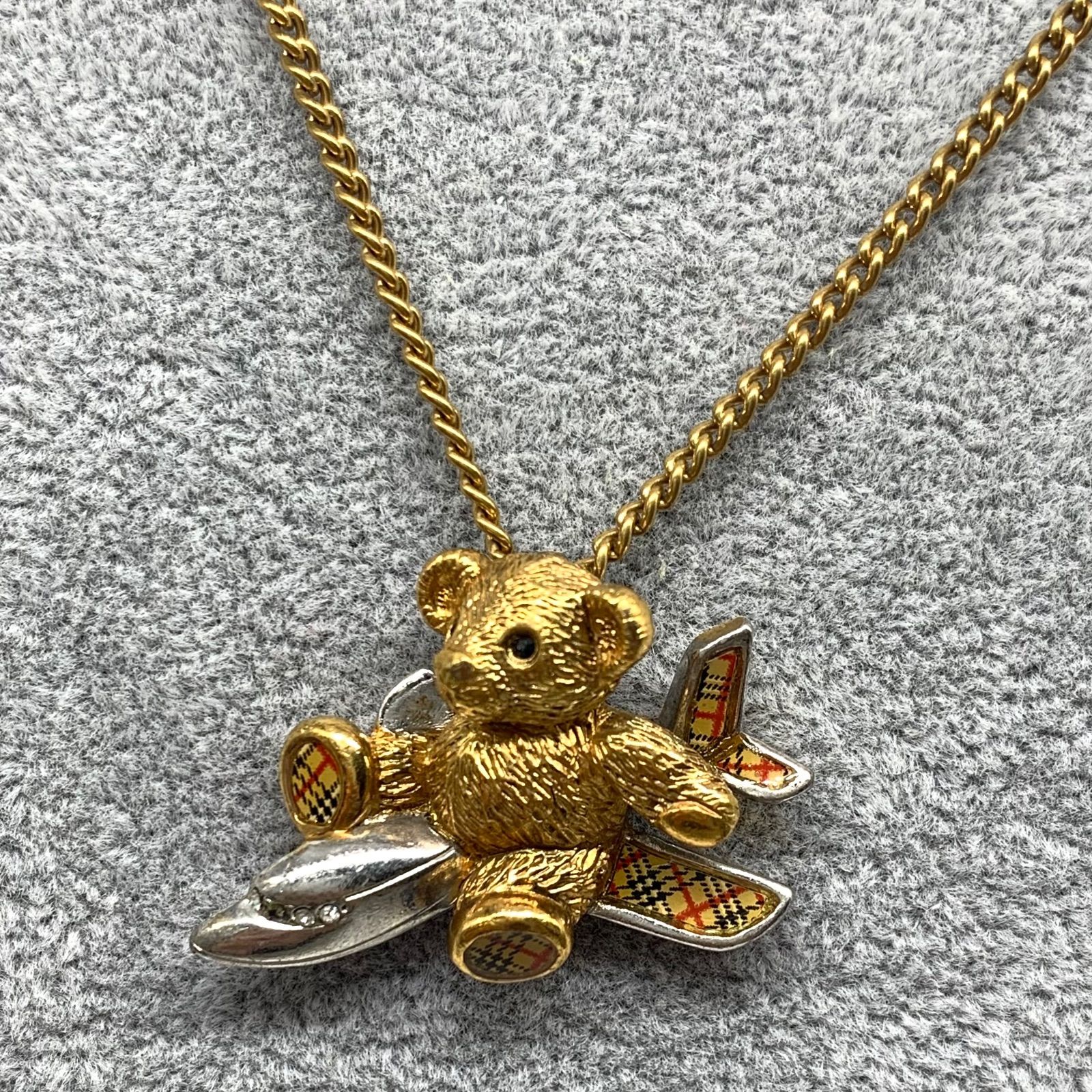 7r40. 希少 Burberry JAL50周年限定ノバチェックベアー飛行機 - メルカリ