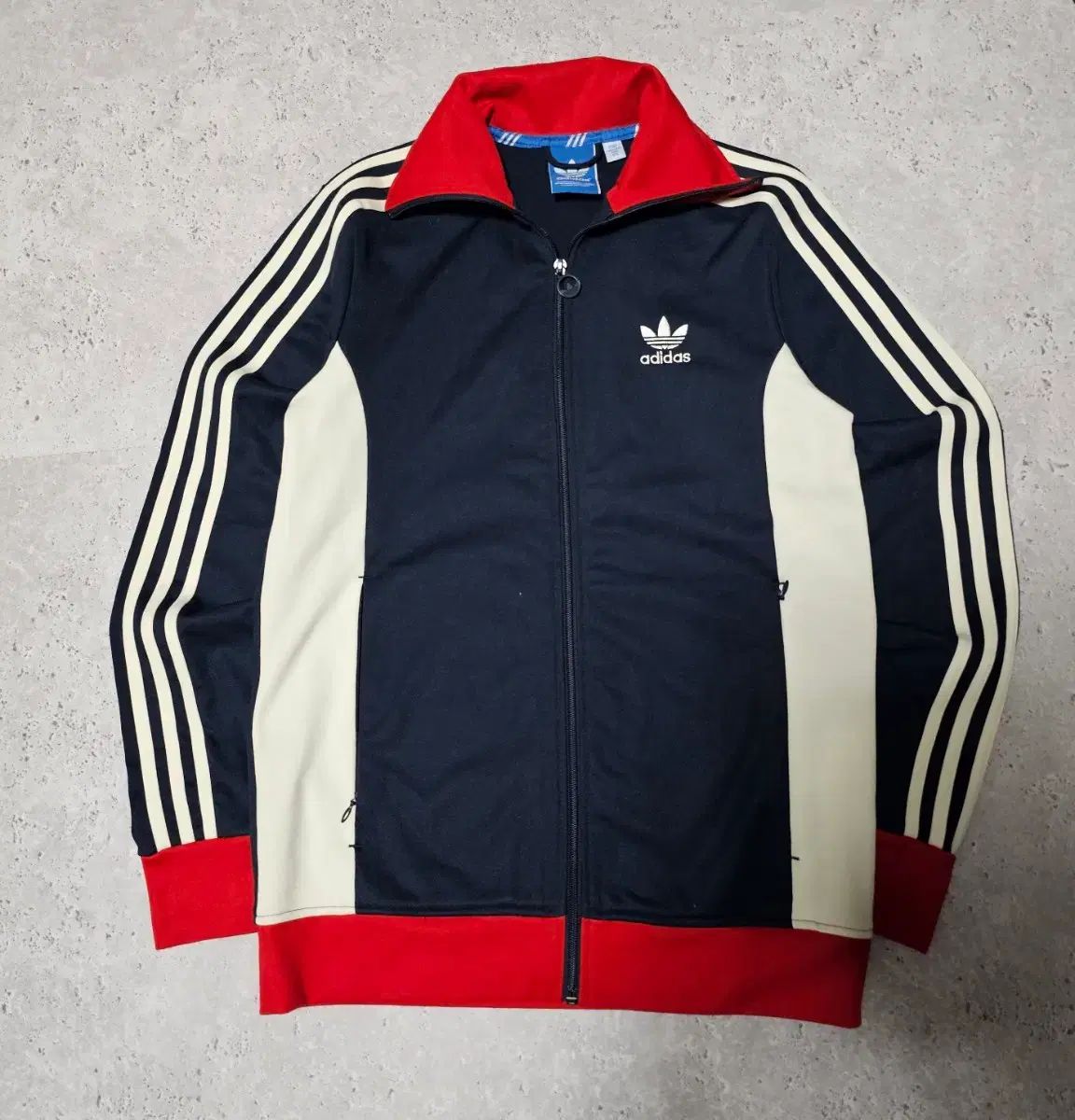 コルティス・ガンホー adidas 3本線 ヨーロッパ トレーナー ジャージ ジャケット