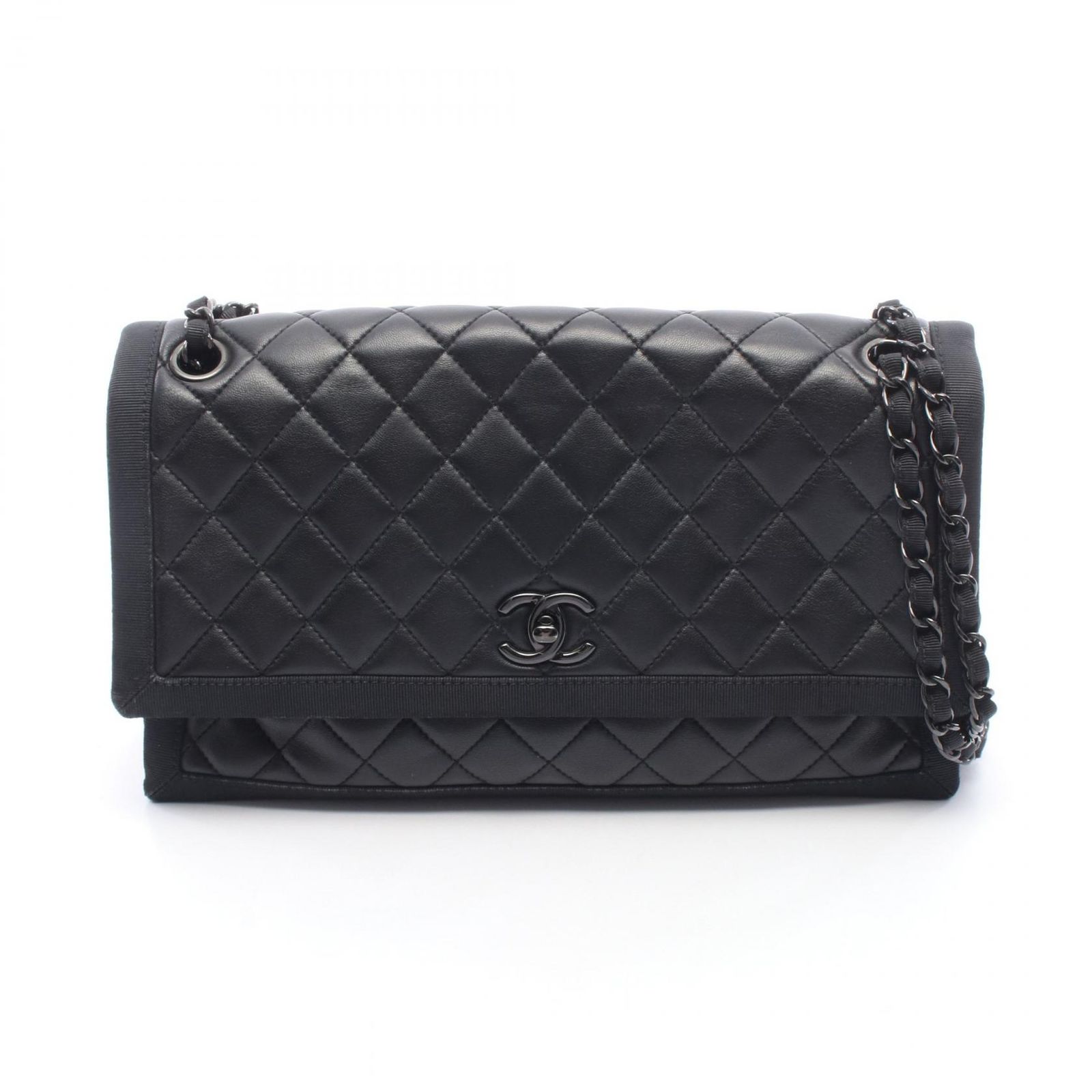 シャネル CHANEL ショルダーバッグ マトラッセ ブラック ラムスキン（羊革） キャンバス マトラッセ チェーンショルダー レディース Used B