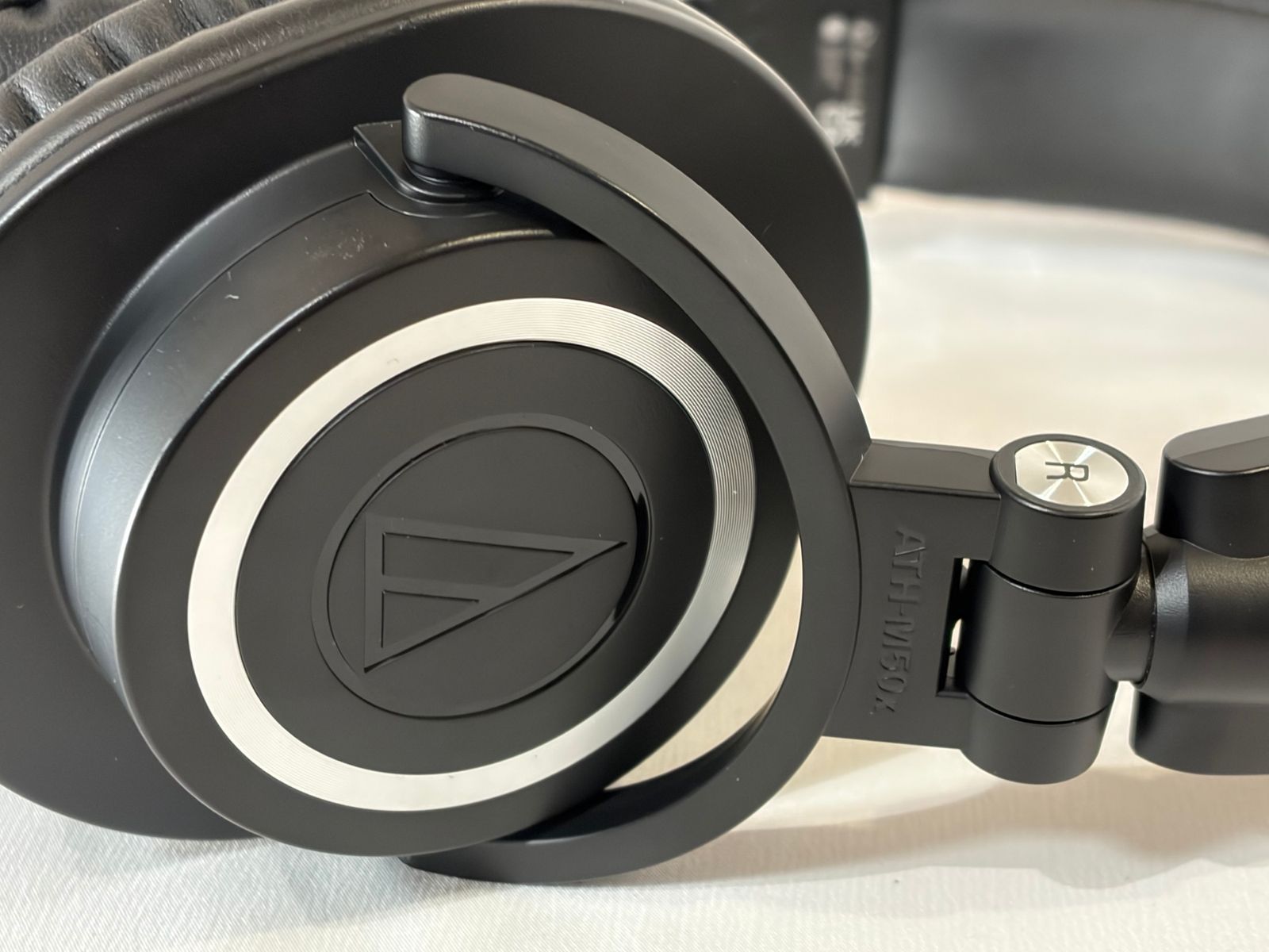 ◇ オーディオテクニカ audio-technica モニターヘッドホン ATH-M50x 有線 1100-4935 ◇ オーディオテクニカ audio-technica モニターヘッドホン ATH-M50x 有線 1100-4935