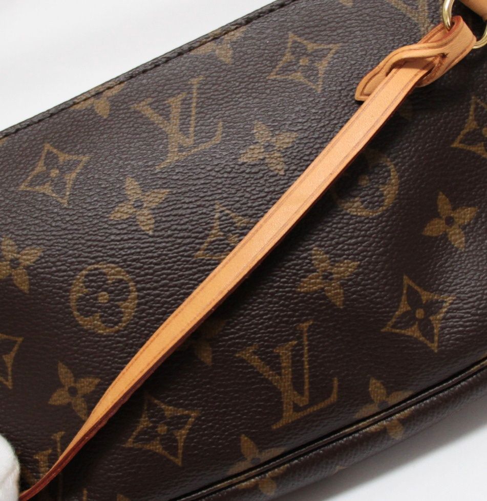 LOUIS VUITTON ルイヴィトン ポシェットアクセソワール アクセサリー