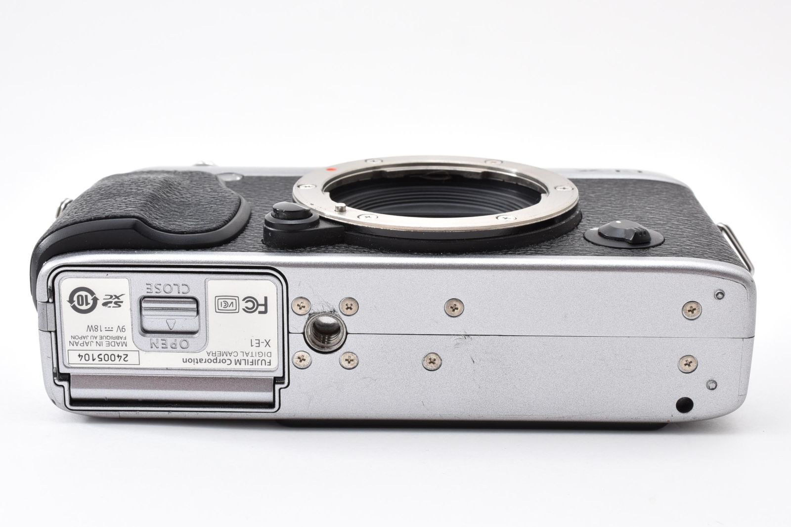 FUJIFILM 富士フイルム X-E1 シルバー 元箱 /3289 動作OK 返金保証