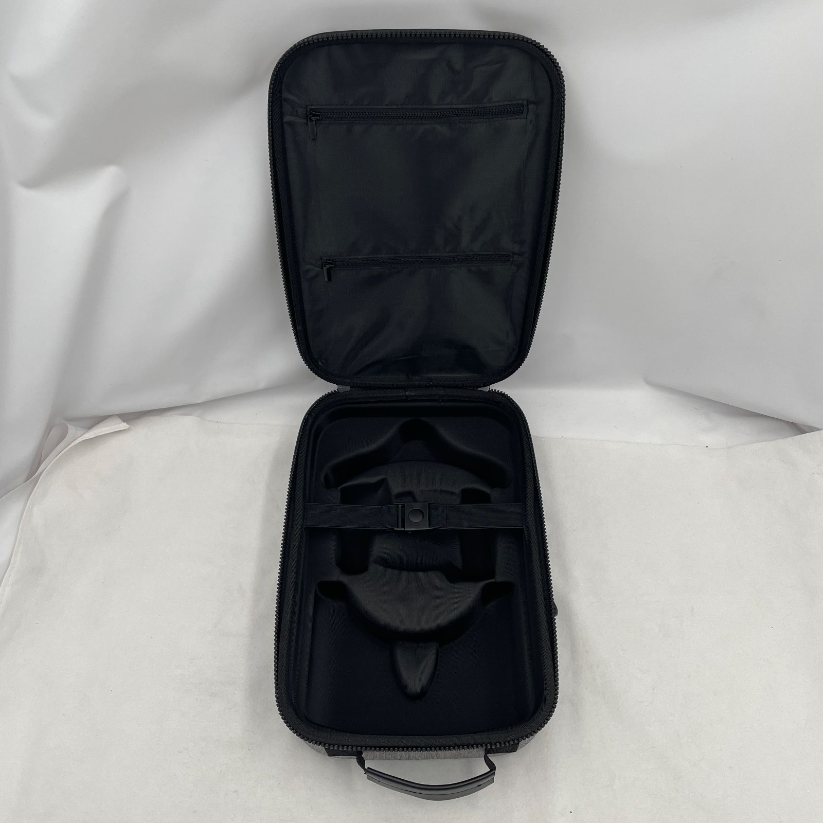 美品！Oculus Quest 2用ケース(RM2321) - メルカリ