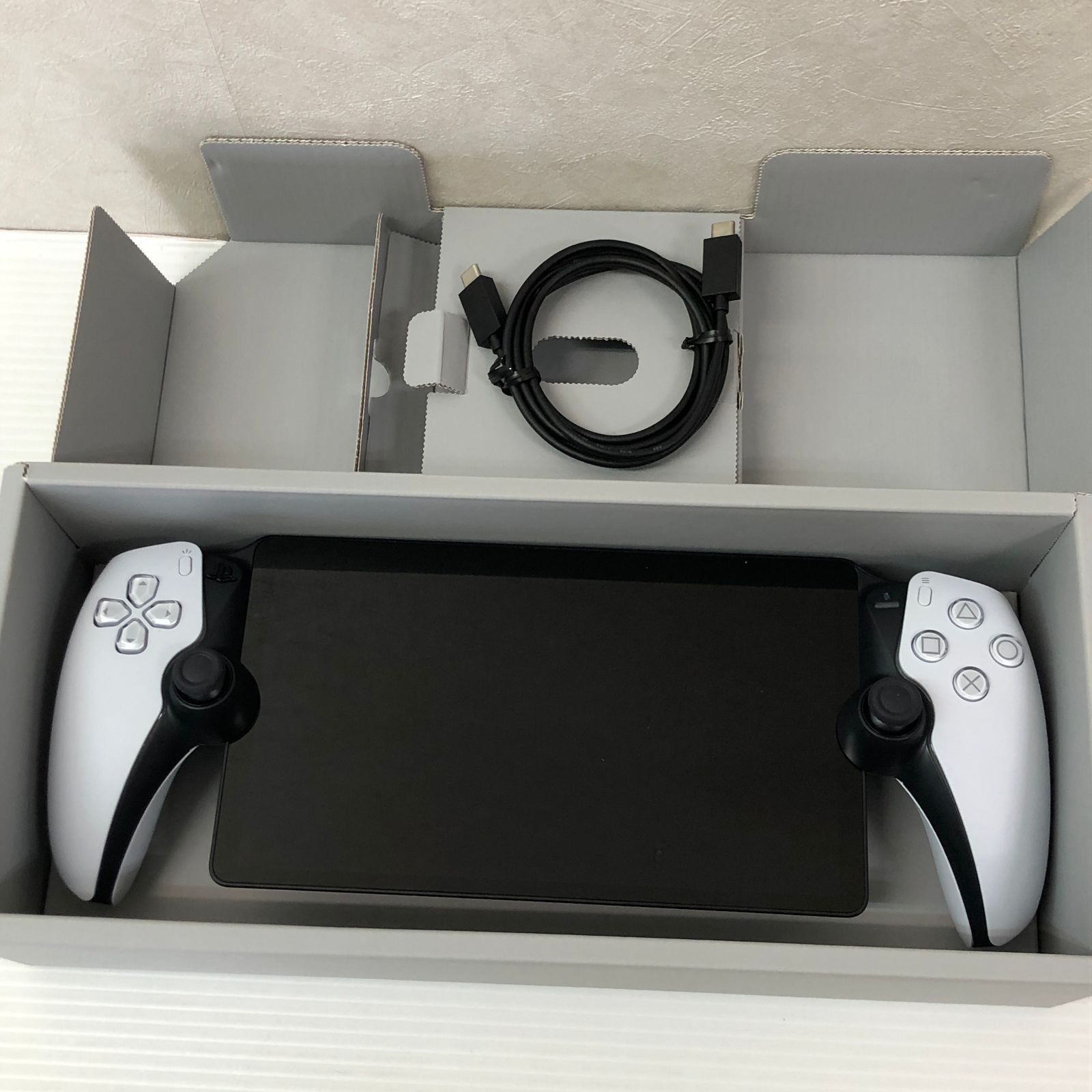 PlayStation Portal リモートプレーヤー 中古美品 PlayStation Portal リモートプレーヤー (CFIJ-18000) 中古品