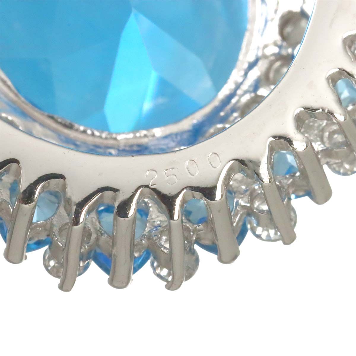 ブルートパーズ 25.00ct ペンダント トップ K14 WG ホワイトゴールド
