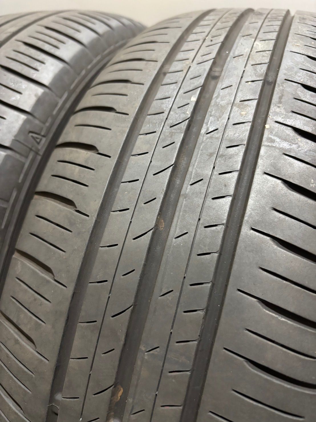★195/65R15 DUNLOP/ENASAVE EC300+ 25年製 夏タイヤ サマータイヤ 4本 ダンロップ エナセーブ ノア ヴォクシー プリウス (南2-M834)