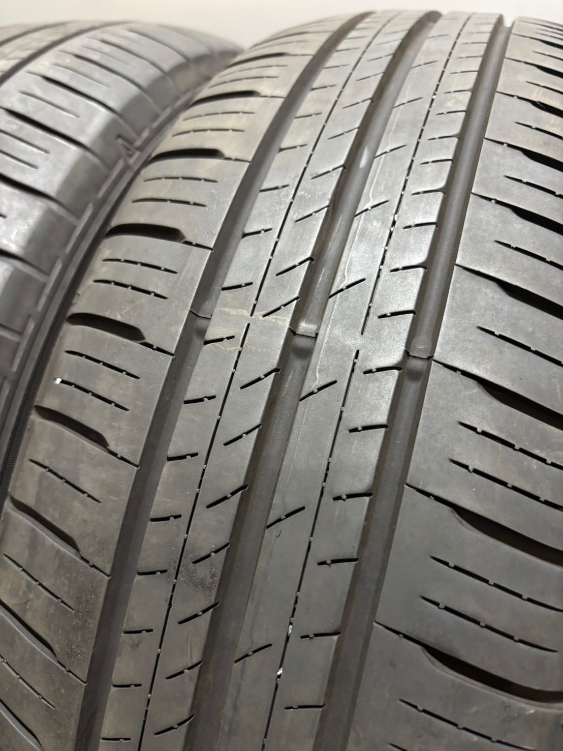 ★195/65R15 DUNLOP/ENASAVE EC300+ 25年製 夏タイヤ サマータイヤ 4本 ダンロップ エナセーブ ノア ヴォクシー プリウス (南2-M834)