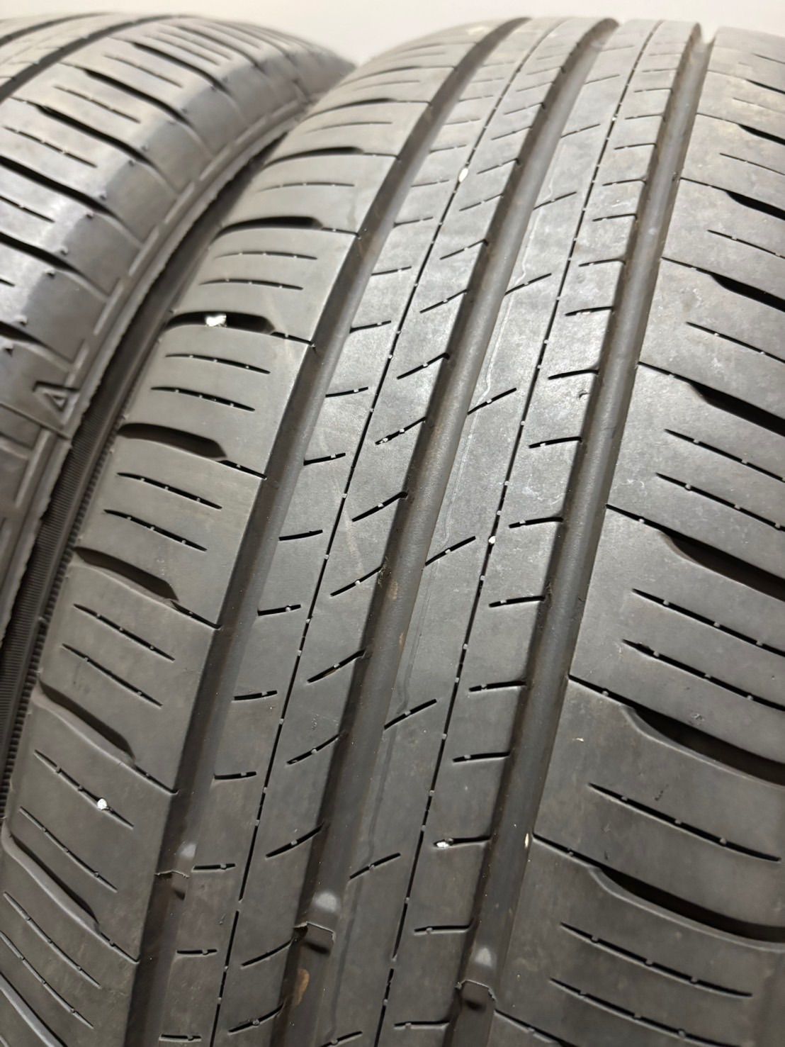 ★195/65R15 DUNLOP/ENASAVE EC300+ 25年製 夏タイヤ サマータイヤ 4本 ダンロップ エナセーブ ノア ヴォクシー プリウス (南2-M834)