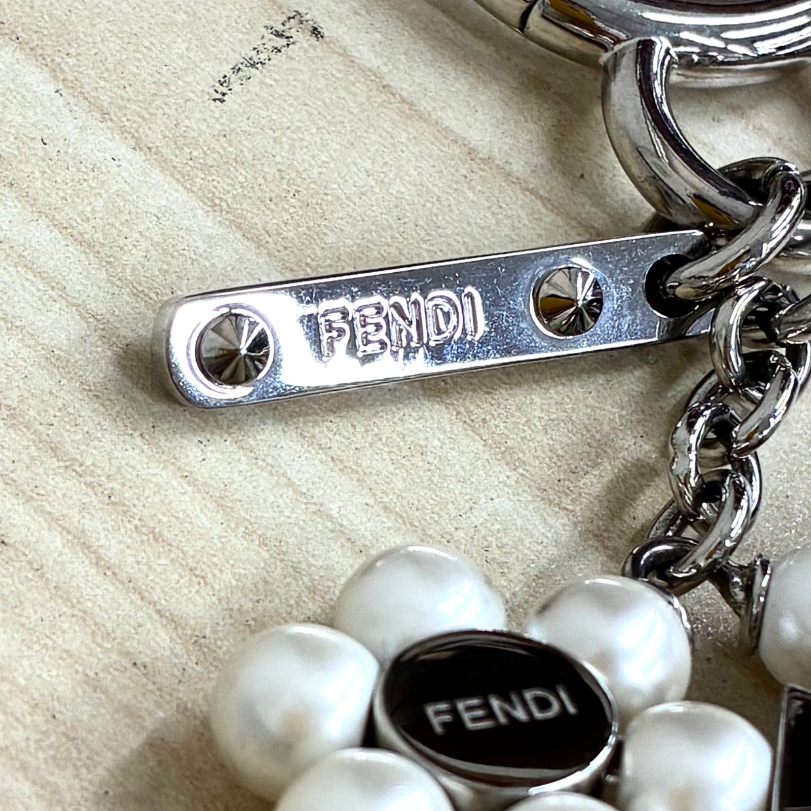 フェンディ FENDI】バグズモンスターミンクファーチャーム リング