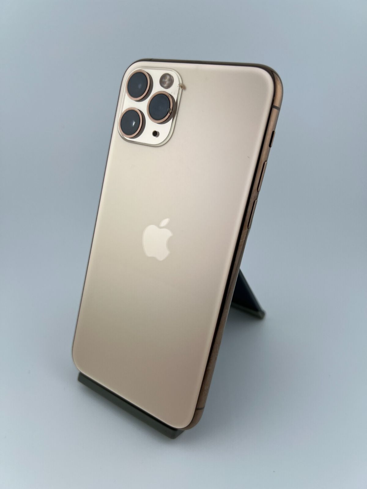 中古】iPhone 11 Pro 64GB ゴールド SIMロック解除済 - メルカリ
