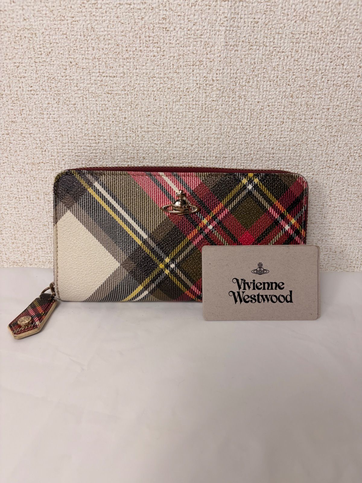 【福岡発】Vivienne Westwood 長財布 7,600円