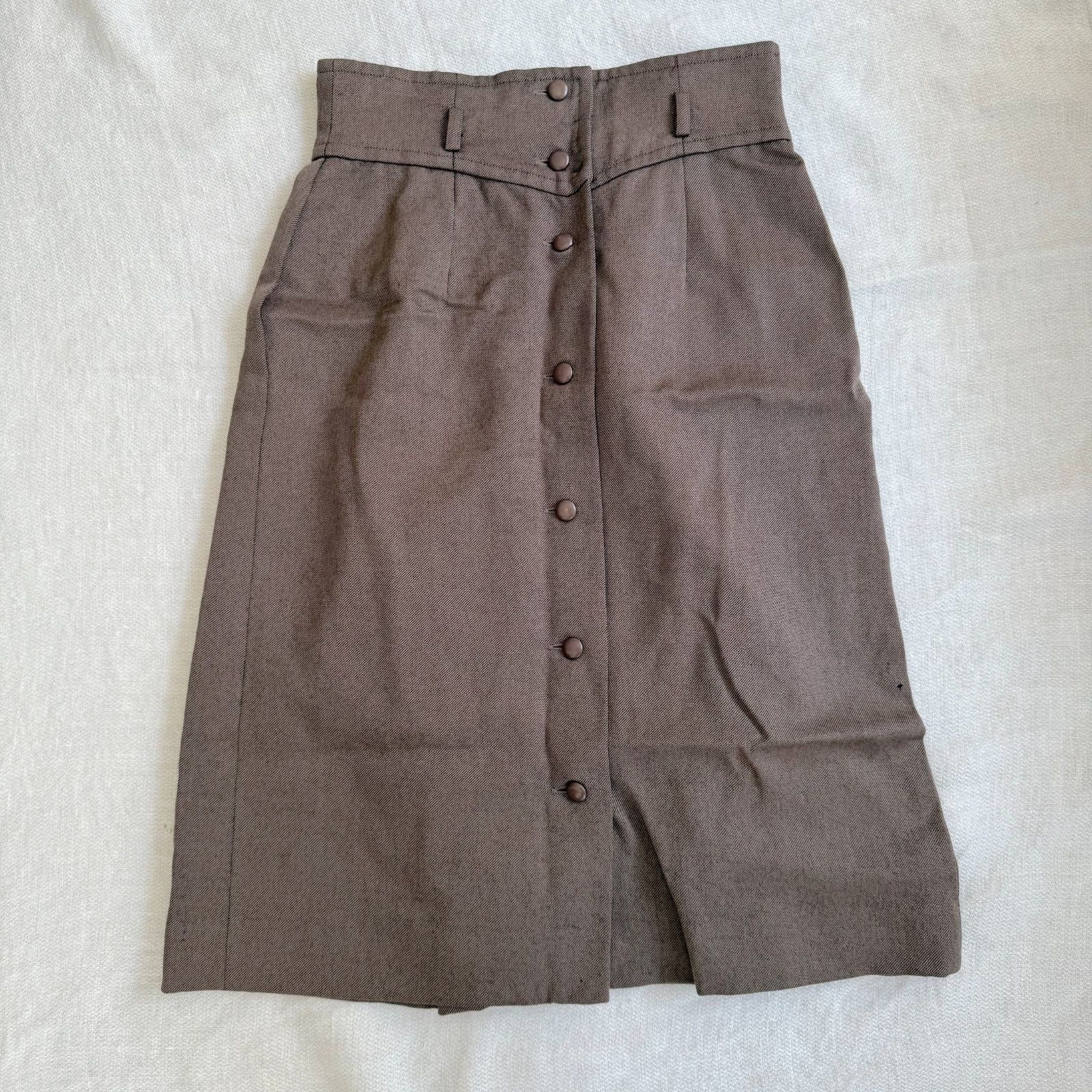 中古　Christian Dior ディオール　スカート　綺麗め　膝丈 Mサイズ　ウエスト66cm ウール素材　無地