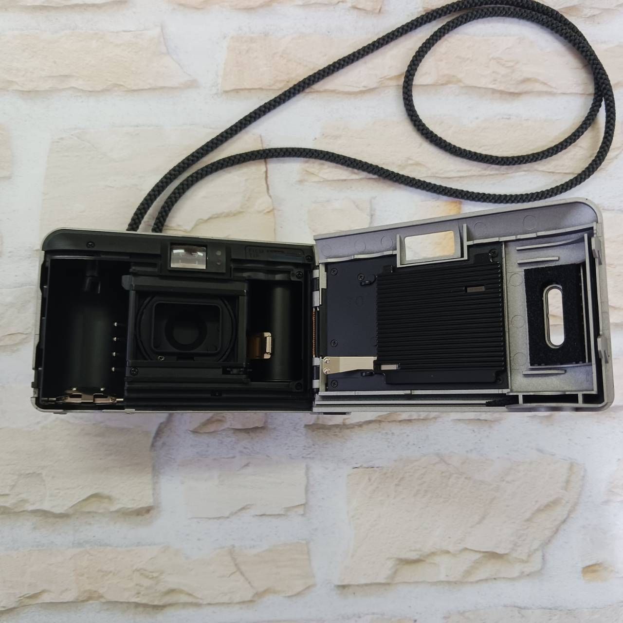 フィルムコンパクトカメラKonica BIG mini F 【9-194】 - メルカリ
