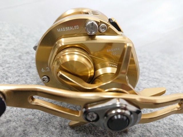 未使用品】 ダイワ 21 バサラ 100 (右) 両軸リール BASARA - メルカリ