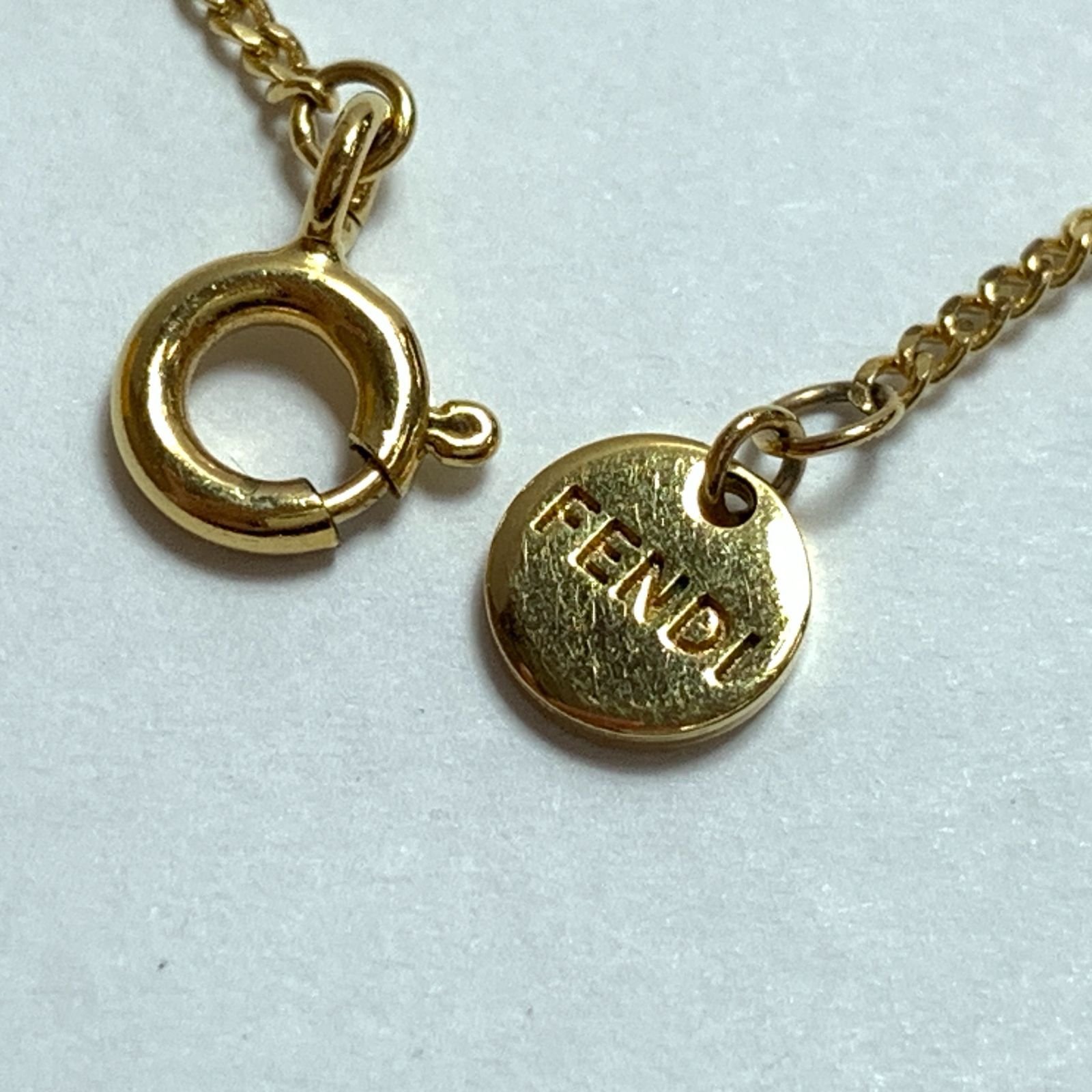 f001 FENDI フェンディ オーロック ネックレス ペンダント ライン 