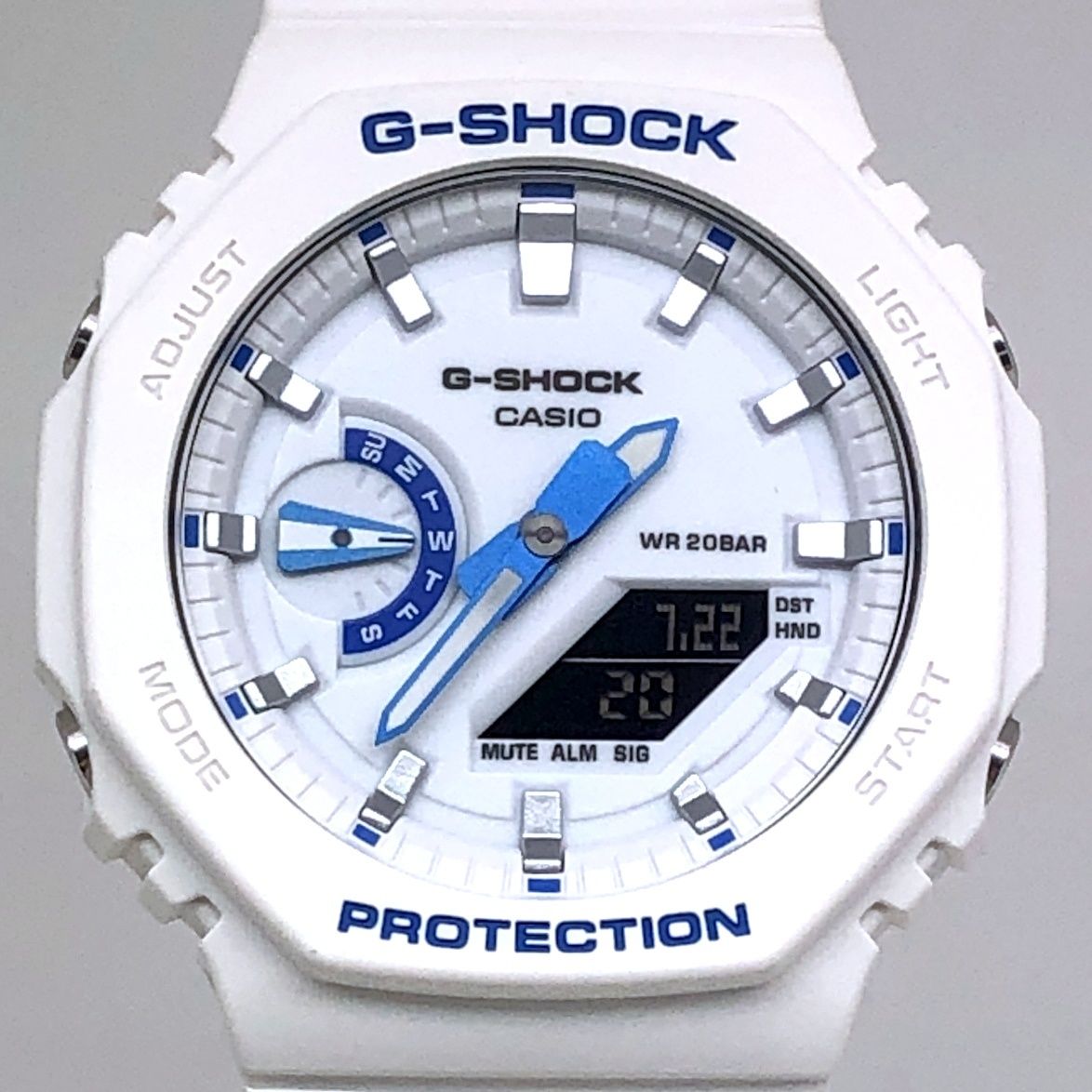 G-SHOCK ジーショック GA-2100HDS-7A HIDDEN GLOW 蓄光ダイヤル ホワイト×ブルー オクタゴン カシオーク 2025年6月発売