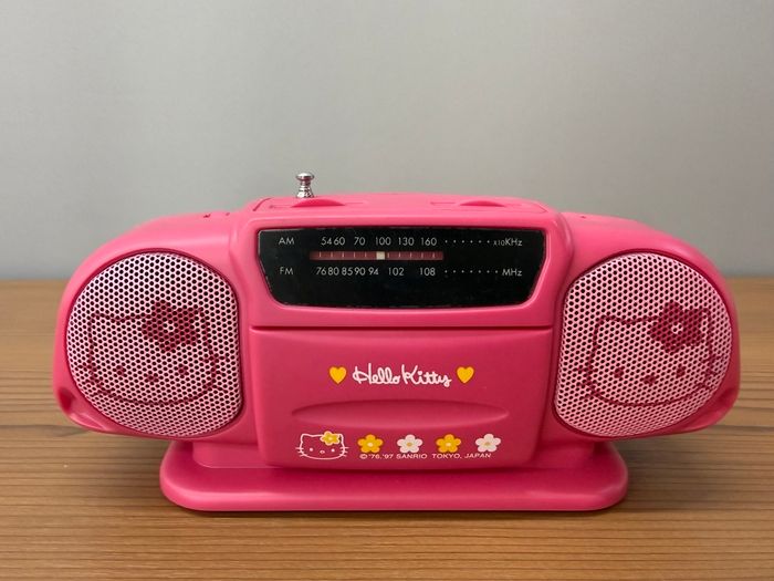 1997年 レトロ サンリオ ハローキティ AM/FM ミニポータブルラジオ
