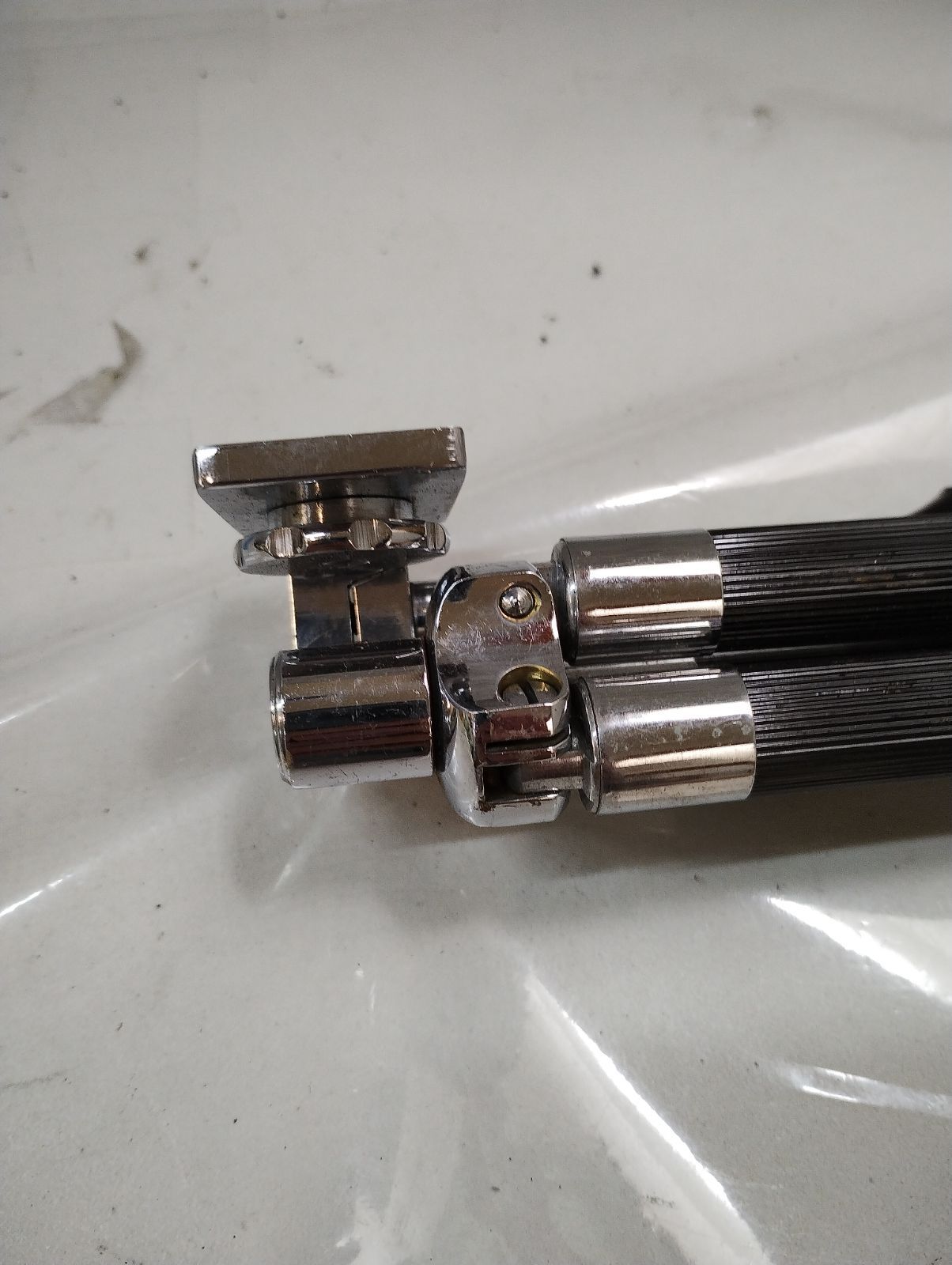 F7-74】◇中古 OMEGA（オメガ）製のヴィンテージ・ミニカメラ三脚(卓上