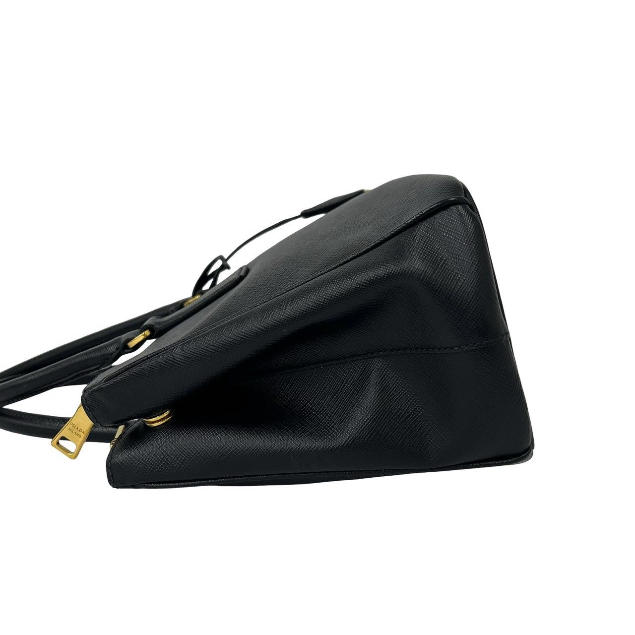 極 美品 PRADA プラダ 三角ロゴ プレート 金具 サフィアーノ レザー 本