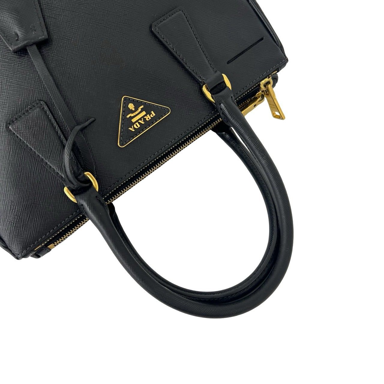 極 美品 PRADA プラダ 三角ロゴ プレート 金具 サフィアーノ レザー 本