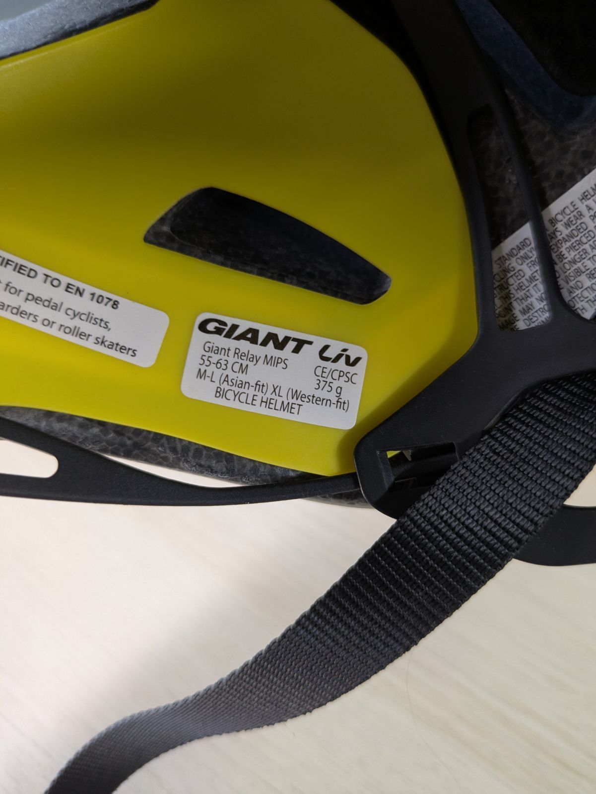 ヘルメット GIANT M〜Lサイズ サイクリング - メルカリ