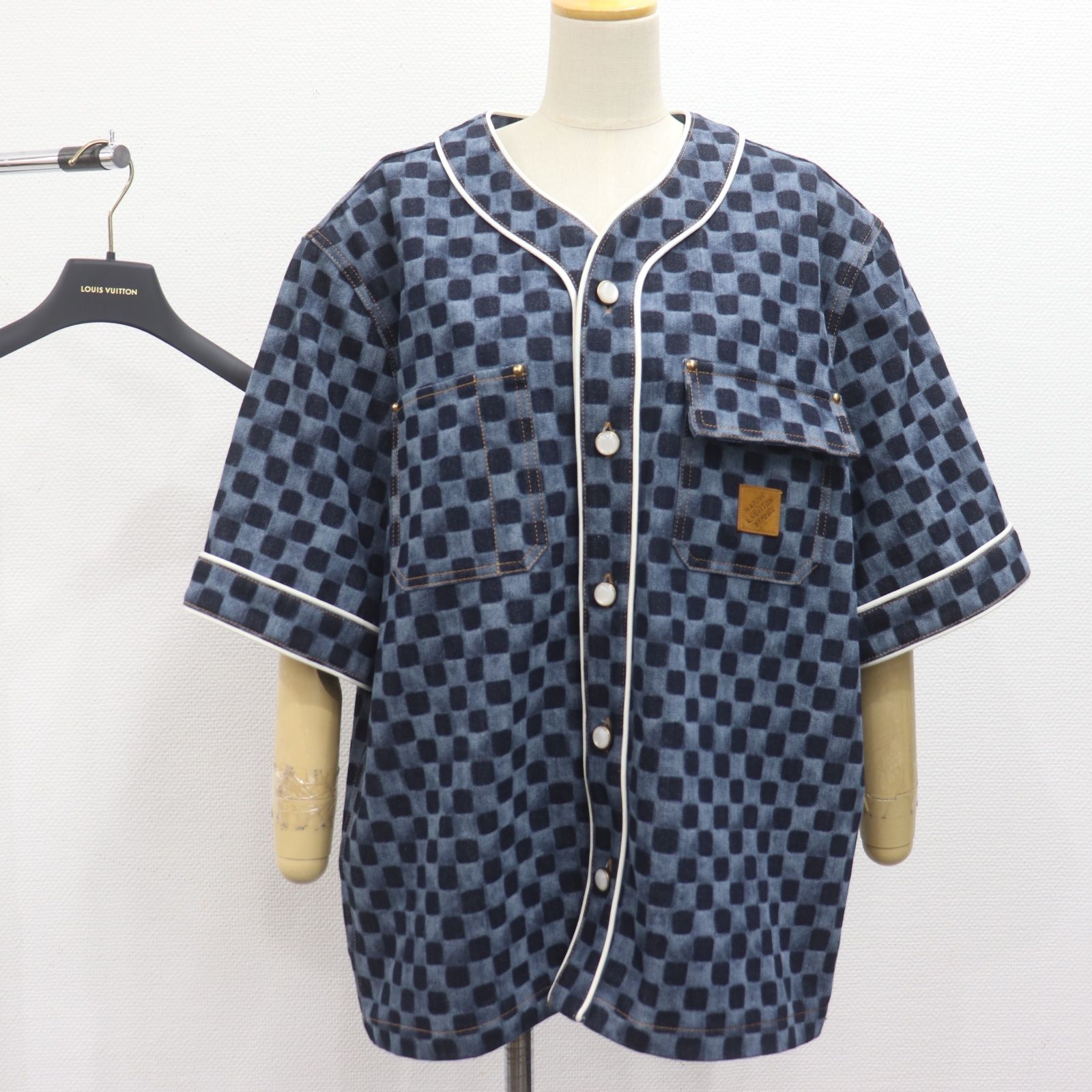 ITQ7W432XLEY 美品 LOUIS VUITTON ルイヴィトン ダミエ デニム ベースボールシャツ RM252M JEE HTS81W XL メンズ トップス ITQ7W432XLEY 美品 LOUIS VUITTON ルイヴィトン ダミエ デニム ベース
