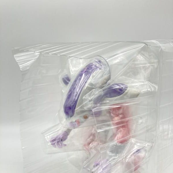 【中古】箱傷み)バンダイ 一番くじ E賞 フリーザ(第三形態) フィギュア MASTERLISE/ドラゴンボール BATTLE ON PLANET NAMEK[6][240006551729] 中古】バンダイ 一番くじ E賞 フリーザ(第三形態) MASTERLISE