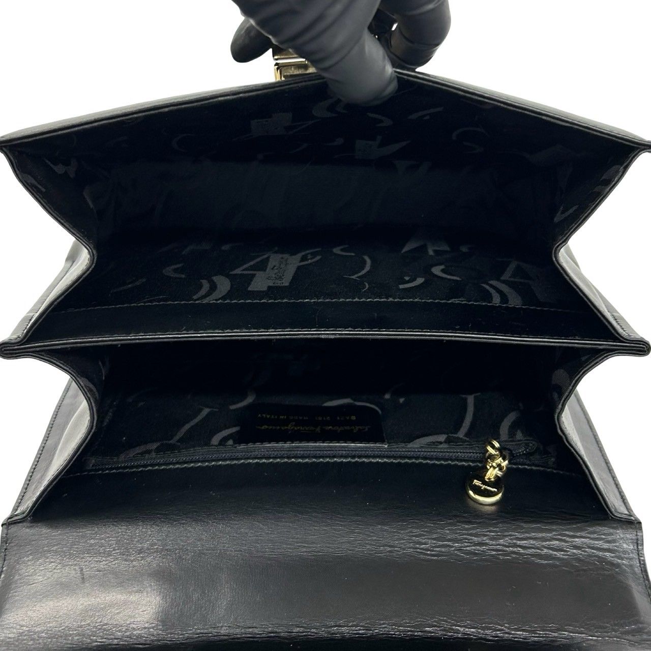 極 美品 Salvatore Ferragamo サルヴァトーレフェラガモ ガンチーニ