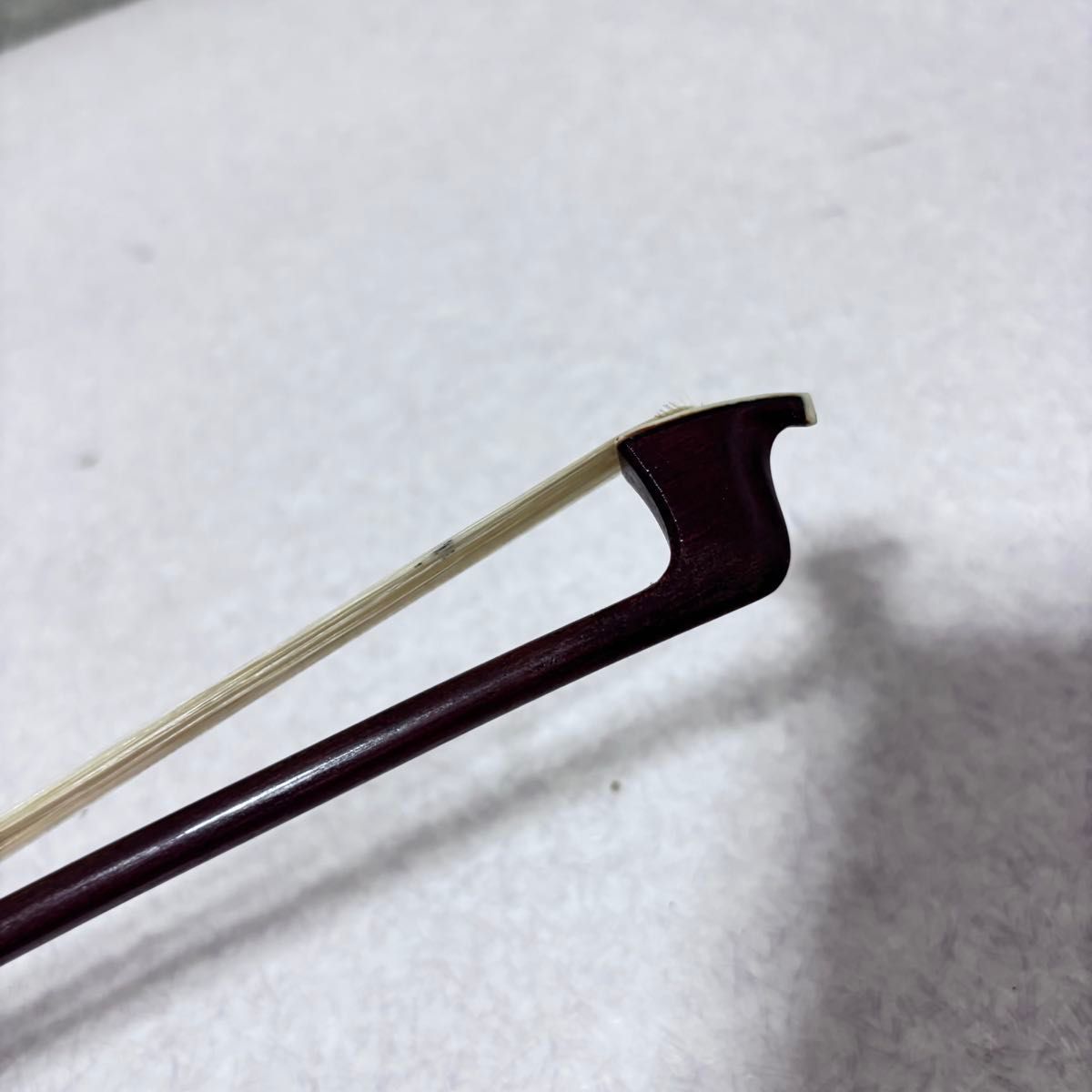 □【綺麗】 バイオリン 弓 イーストマン EASTMAN 4/4 - メルカリ