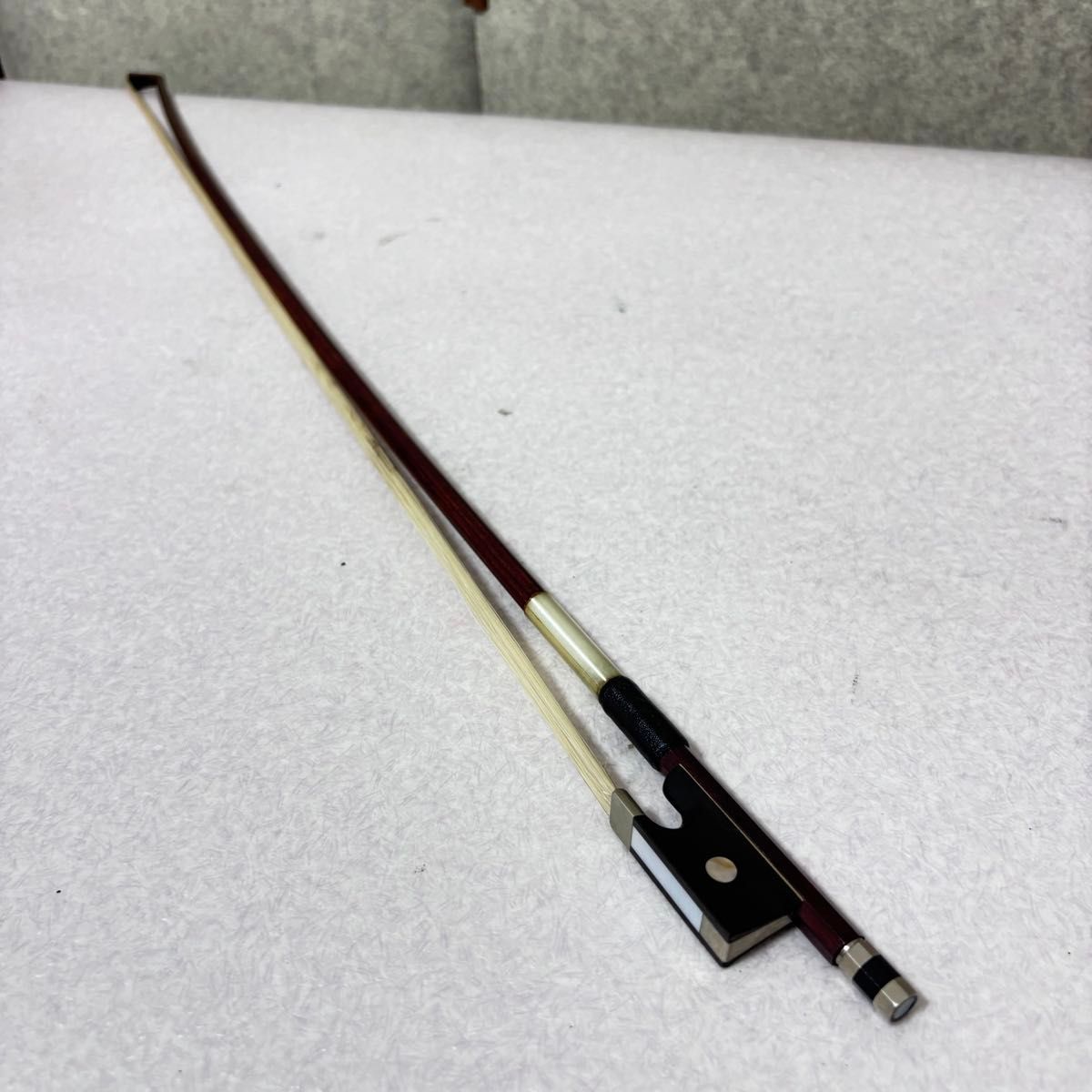 □【綺麗】 バイオリン 弓 イーストマン EASTMAN 4/4 - メルカリ
