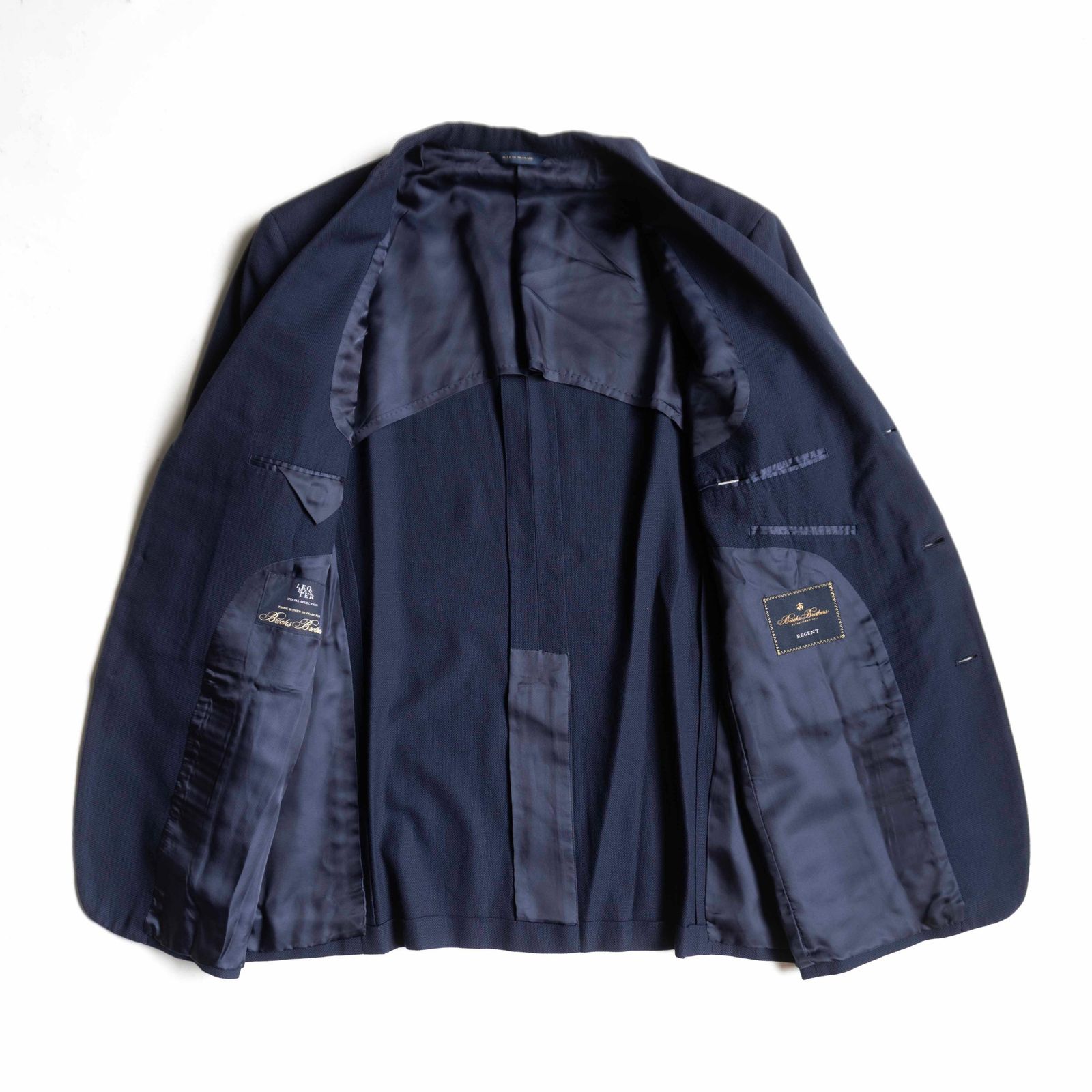 最高級品】BROOKS BROTHERS【テーラードジャケット /紺ブレ】42S 金