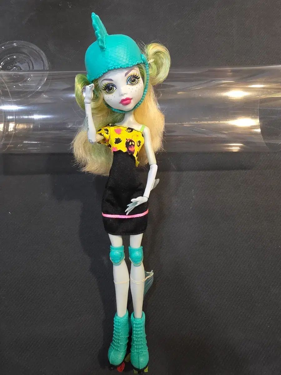 MONSTERハイ ラグーナブルー