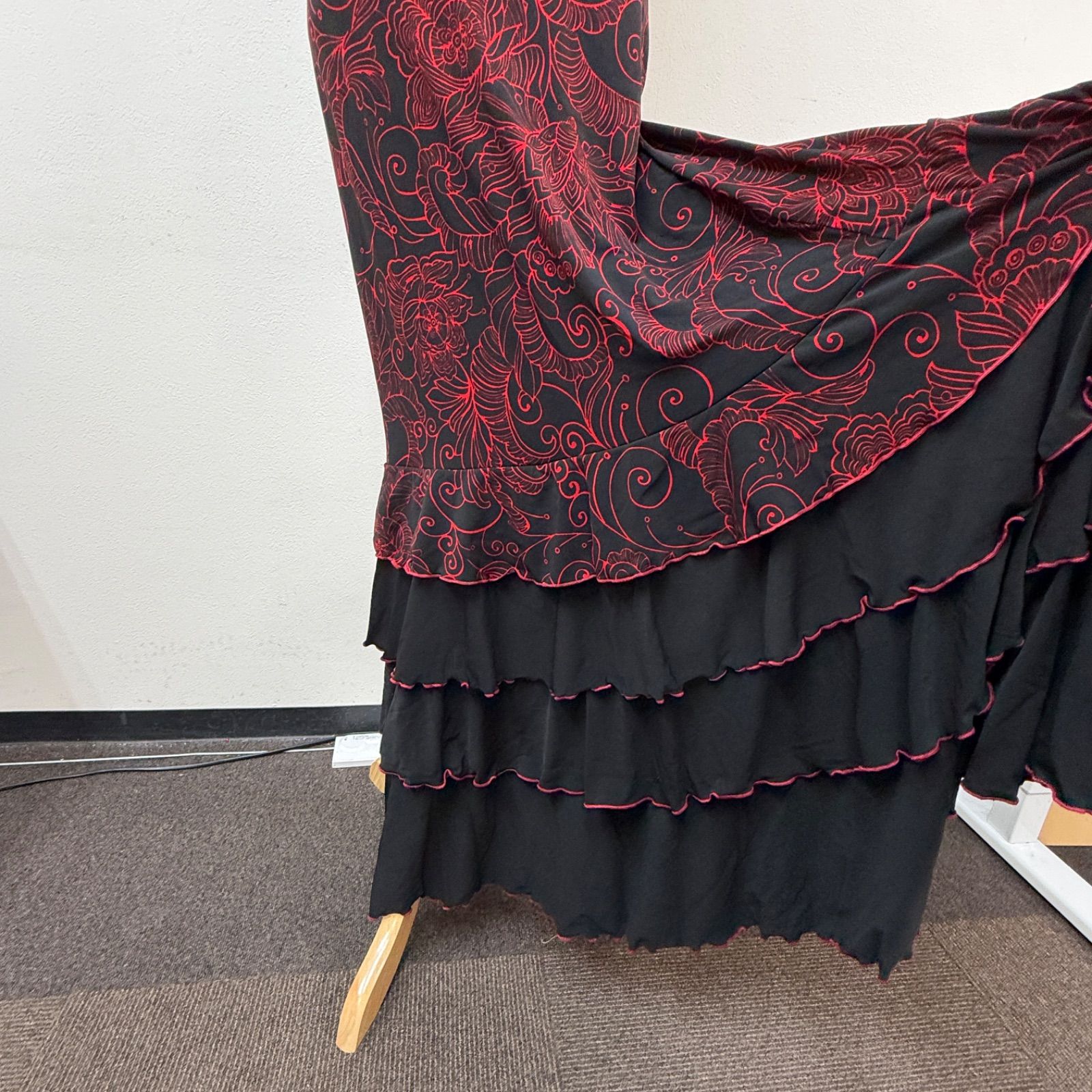 DOCE del FLAMENCO】 フラメンコ衣装 ドレス フリル 黒 赤模様