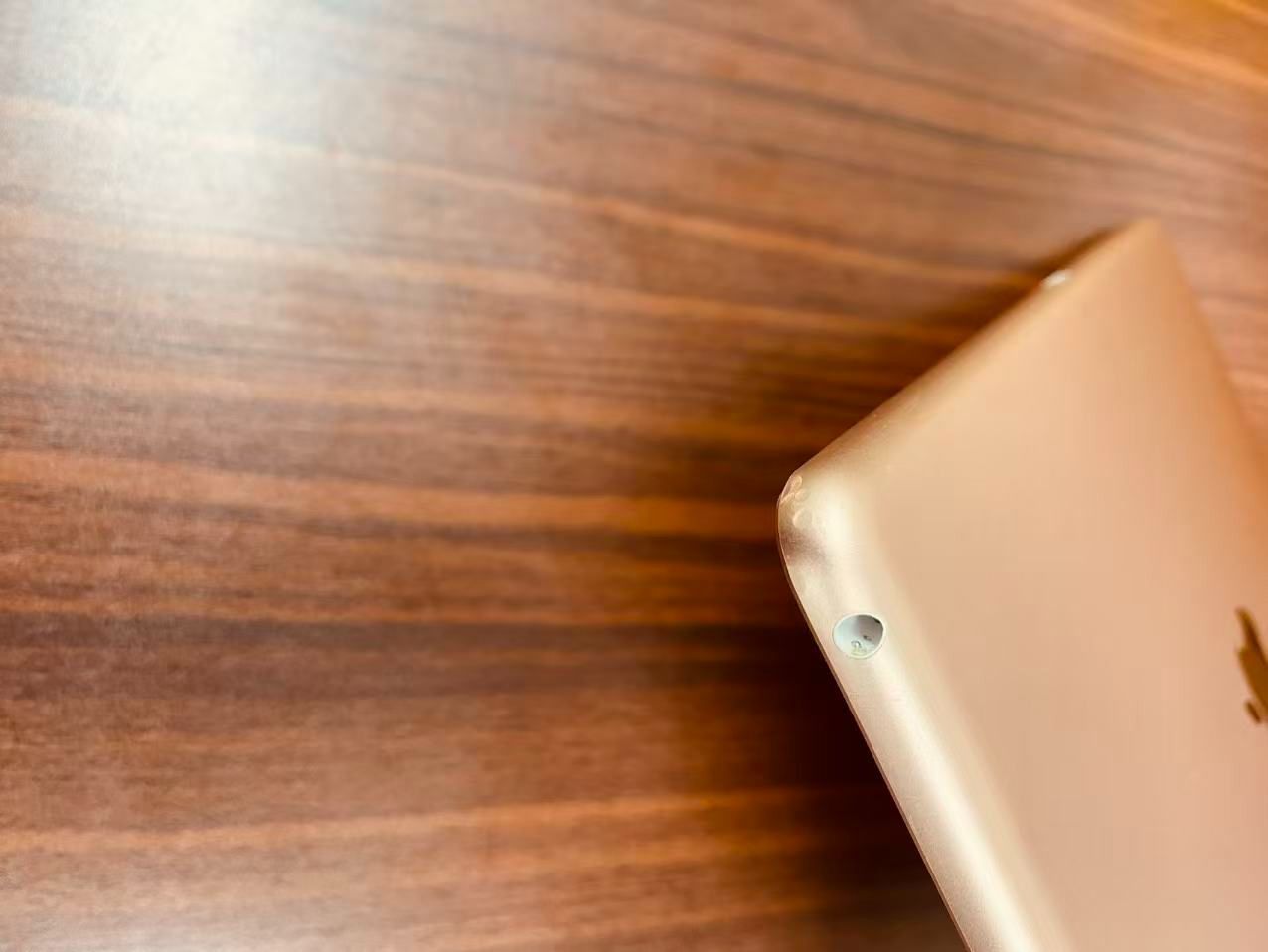 電池94％Apple iPad 第7世代 Wi-Fi 128GB Gold - メルカリ