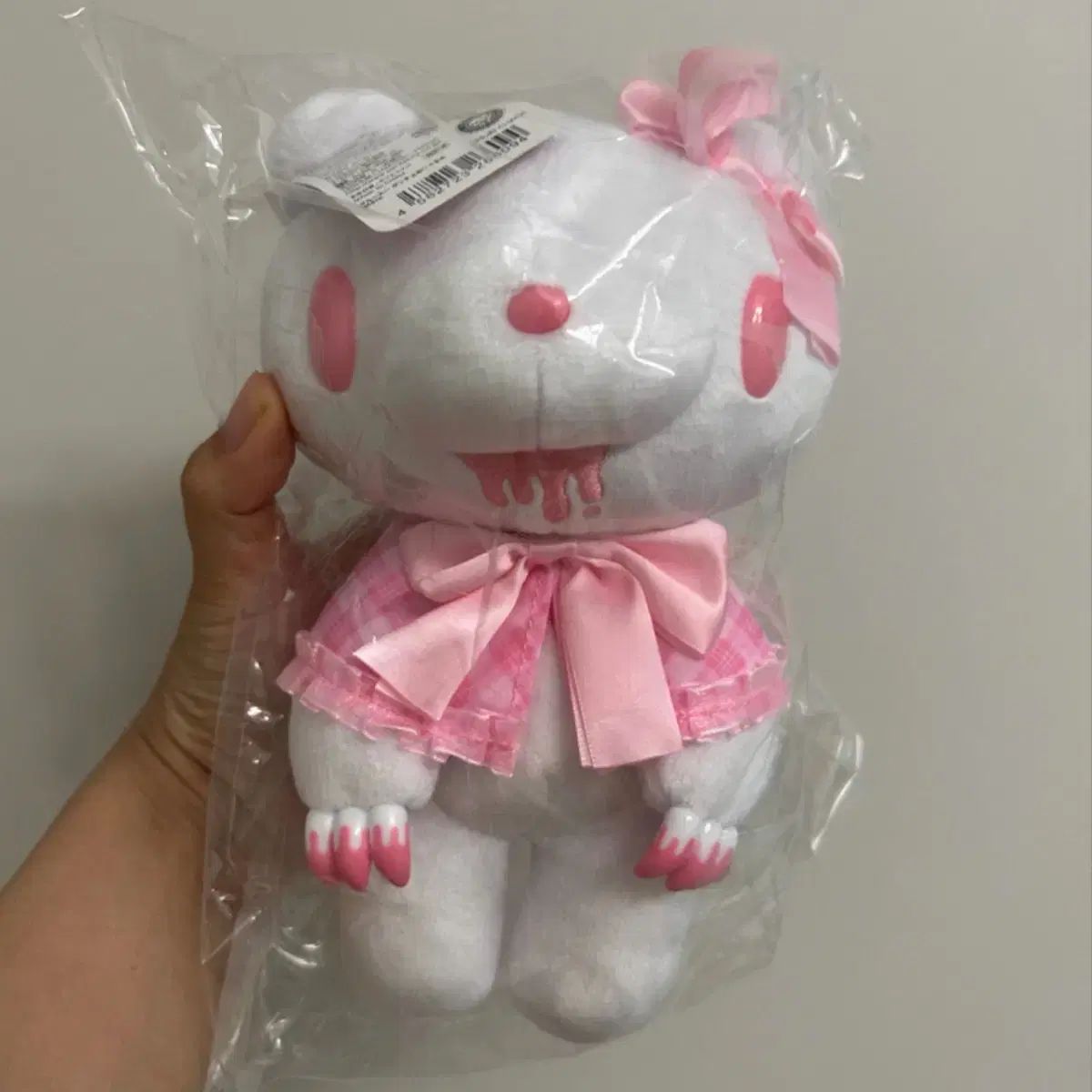 グルーミーベア 格子柄 ケープ ぬいぐるみ 白 8,514円