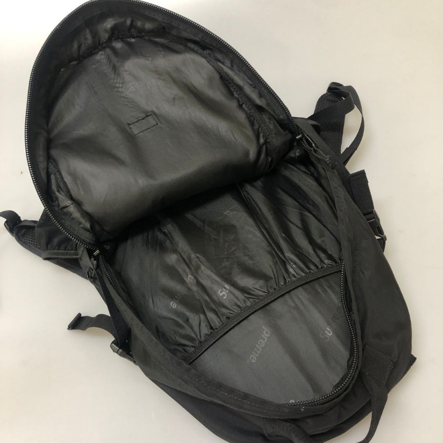 シュプリーム 22FW バックパック ブラック Supreme【AFE2】 シュプリーム 22FW バックパック ブラック Supreme【AFE2】 - メルカリ
