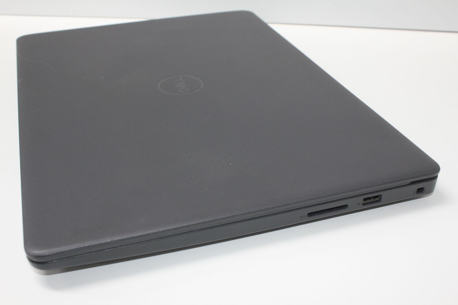 現状品/中古ノートPC】Dell〈Vostro 3400〉第11世代Core i3/SSD256GB+