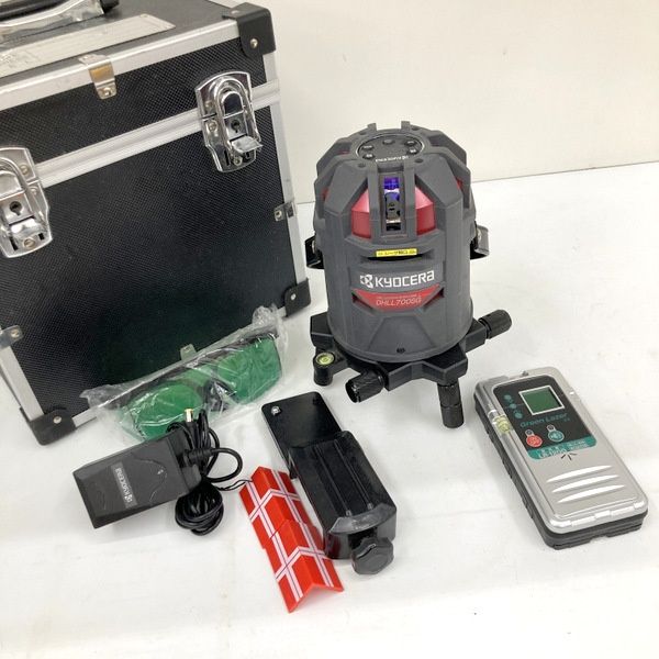 京セラ KYOCERA レーザー墨出器 DHLL700SG 墨出し機 測定器 グリーンレーザー プロ向け 電子整準方式 ★DT1427