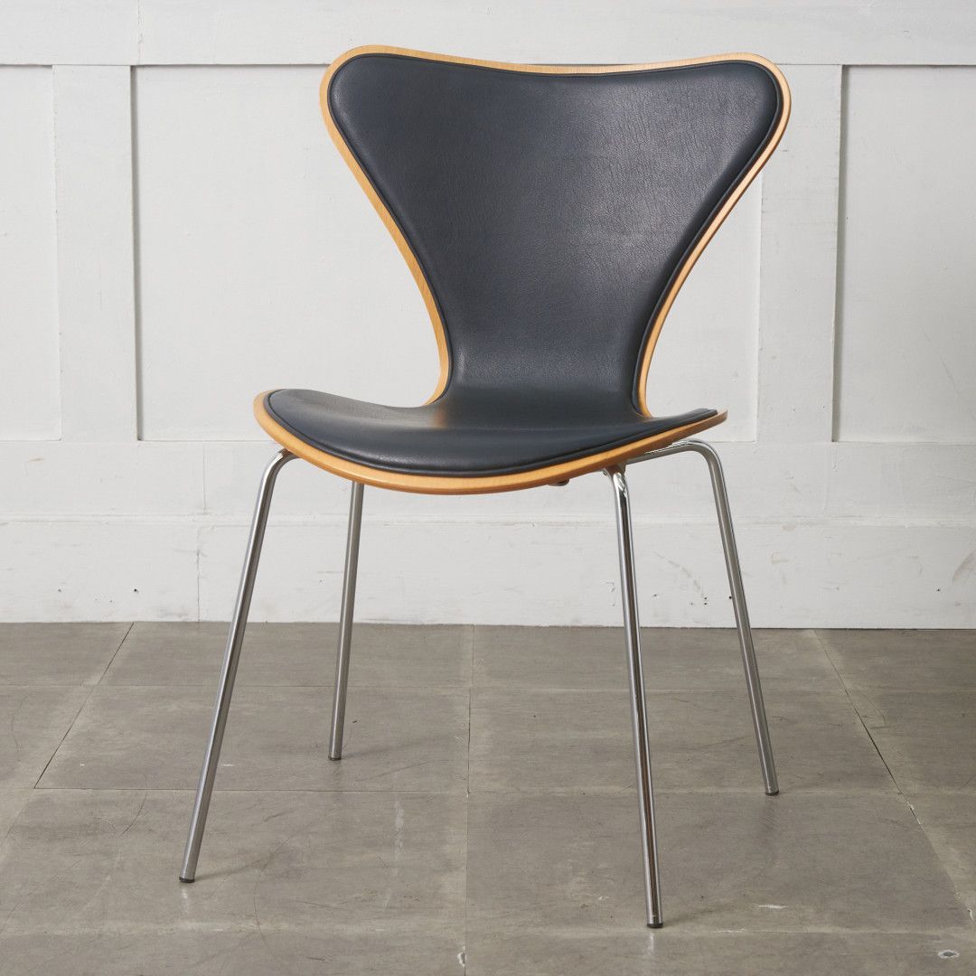 正規品 Fritz Hansen セブンチェア 3107 名作 椅子 紺 フロントパディング 北欧 デンマーク アルネ ヤコブセン フリッツハンセン 97078 59,230円