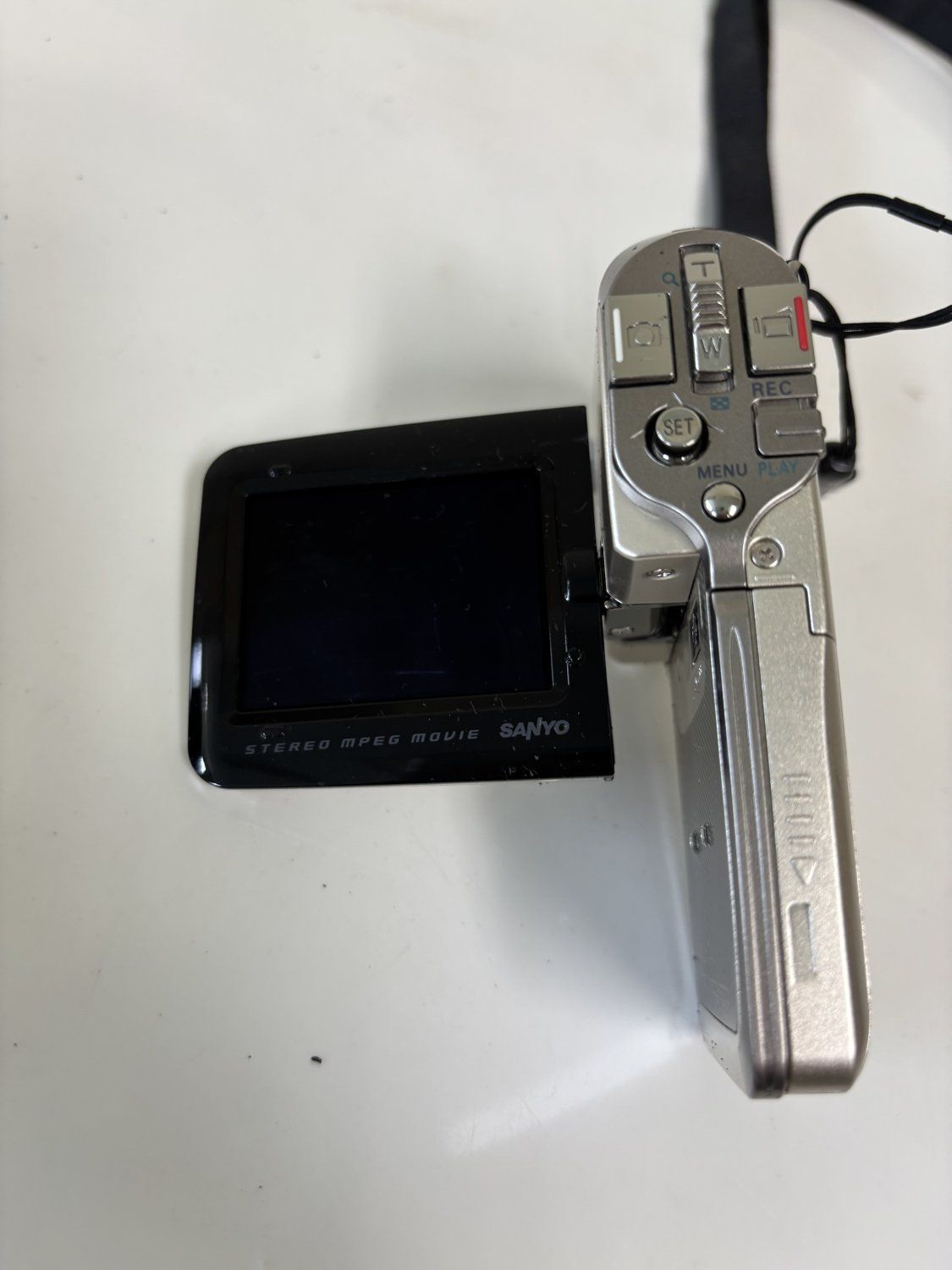 ジャンク】SANYO サンヨー Xacti ザクティ DMX-C6 シルバー デジタル
