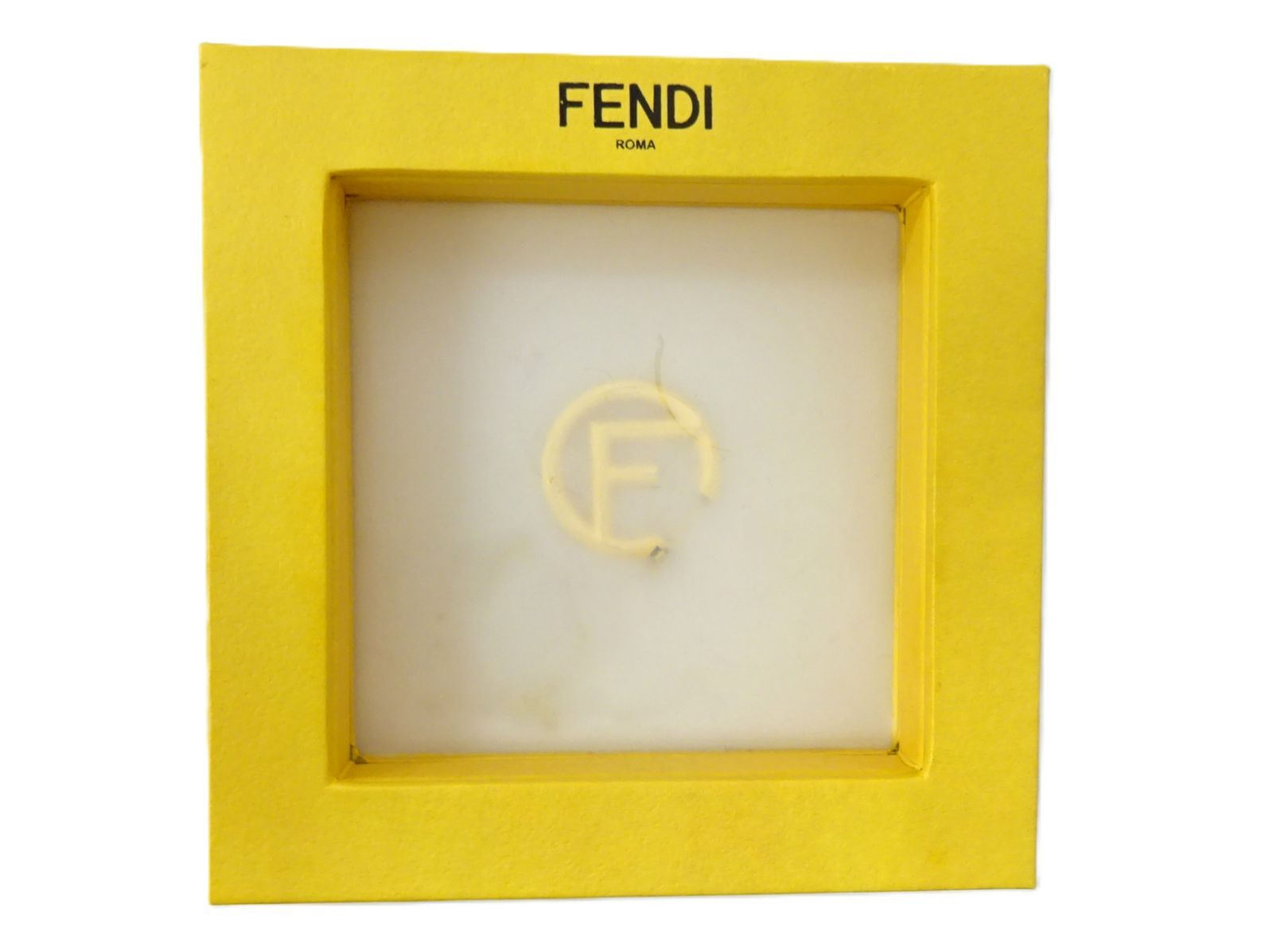 FENDI フェンディ フープピアス 片方 ゴールド - メルカリ