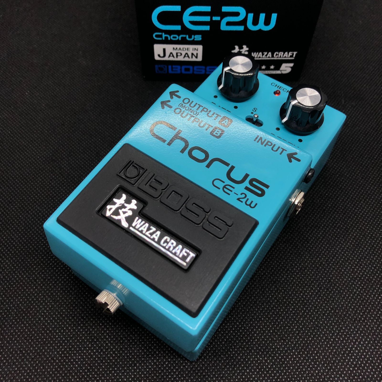 BOSS CE-2W Chorus WAZA CRAFT 2026年製 AA7JE522402 f146 - メルカリ