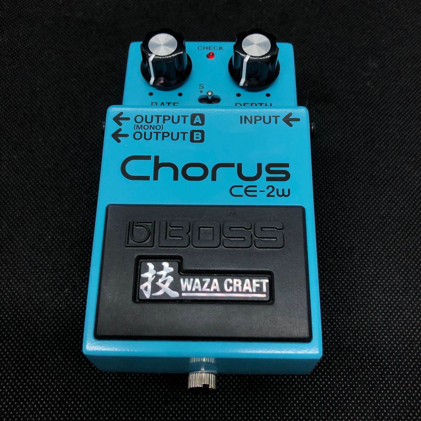 BOSS CE-2W Chorus WAZA CRAFT 2026年製 AA7JE522402 f146 - メルカリ