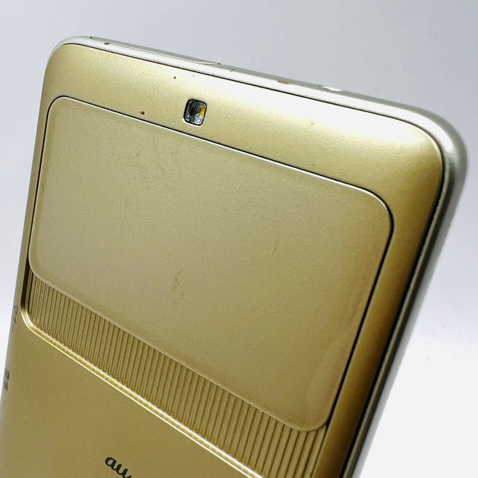 au BASIO3 KYV43 ゴールド 32GB ジャンク品 - メルカリ