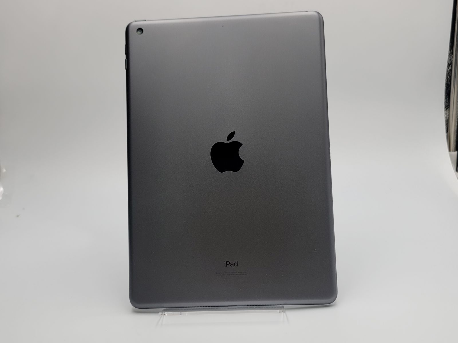 iPad 第7世代 32GB スペースグレイ Wi-Fi 中古A - メルカリ